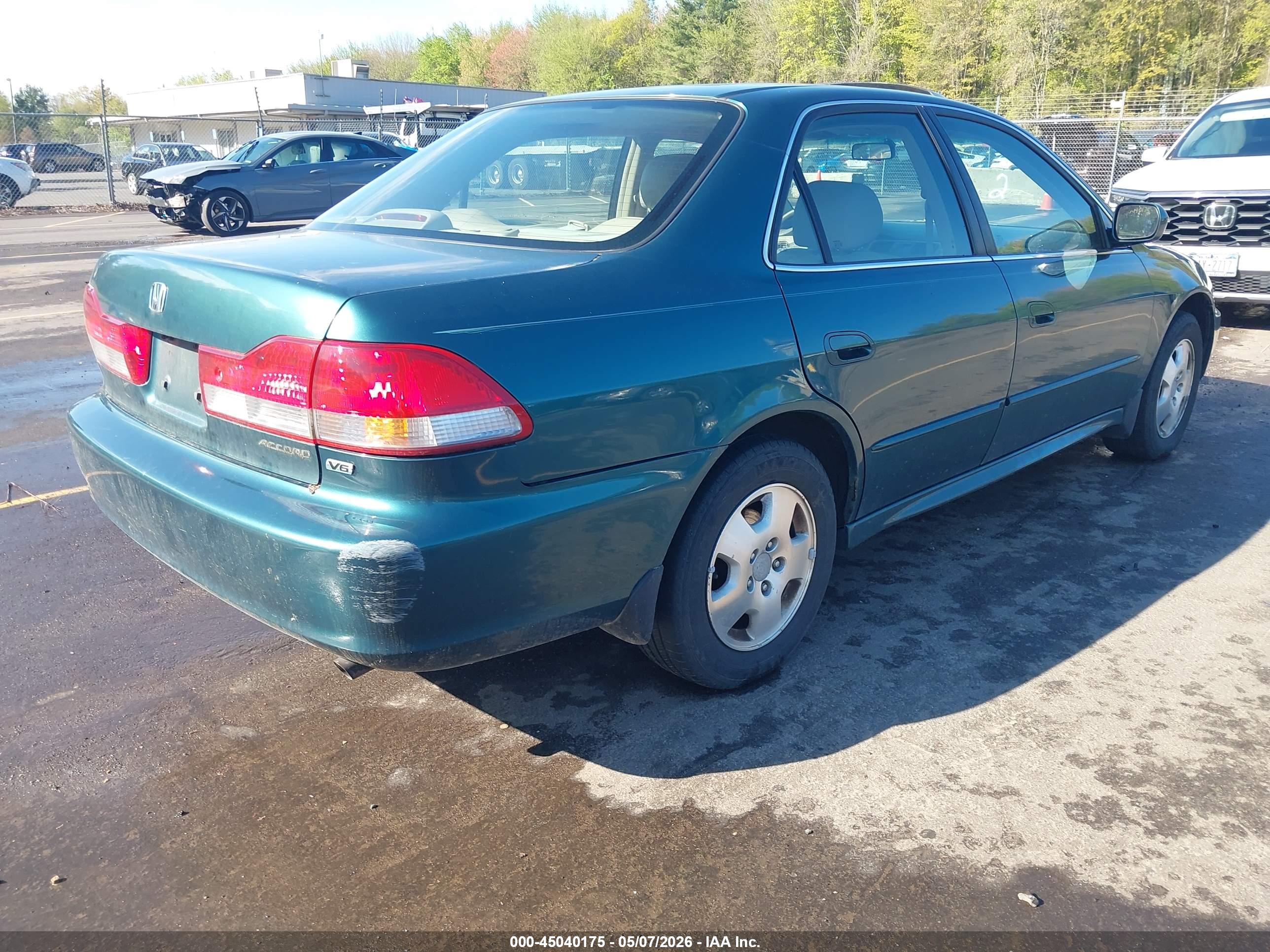 HONDA ACCORD image 4