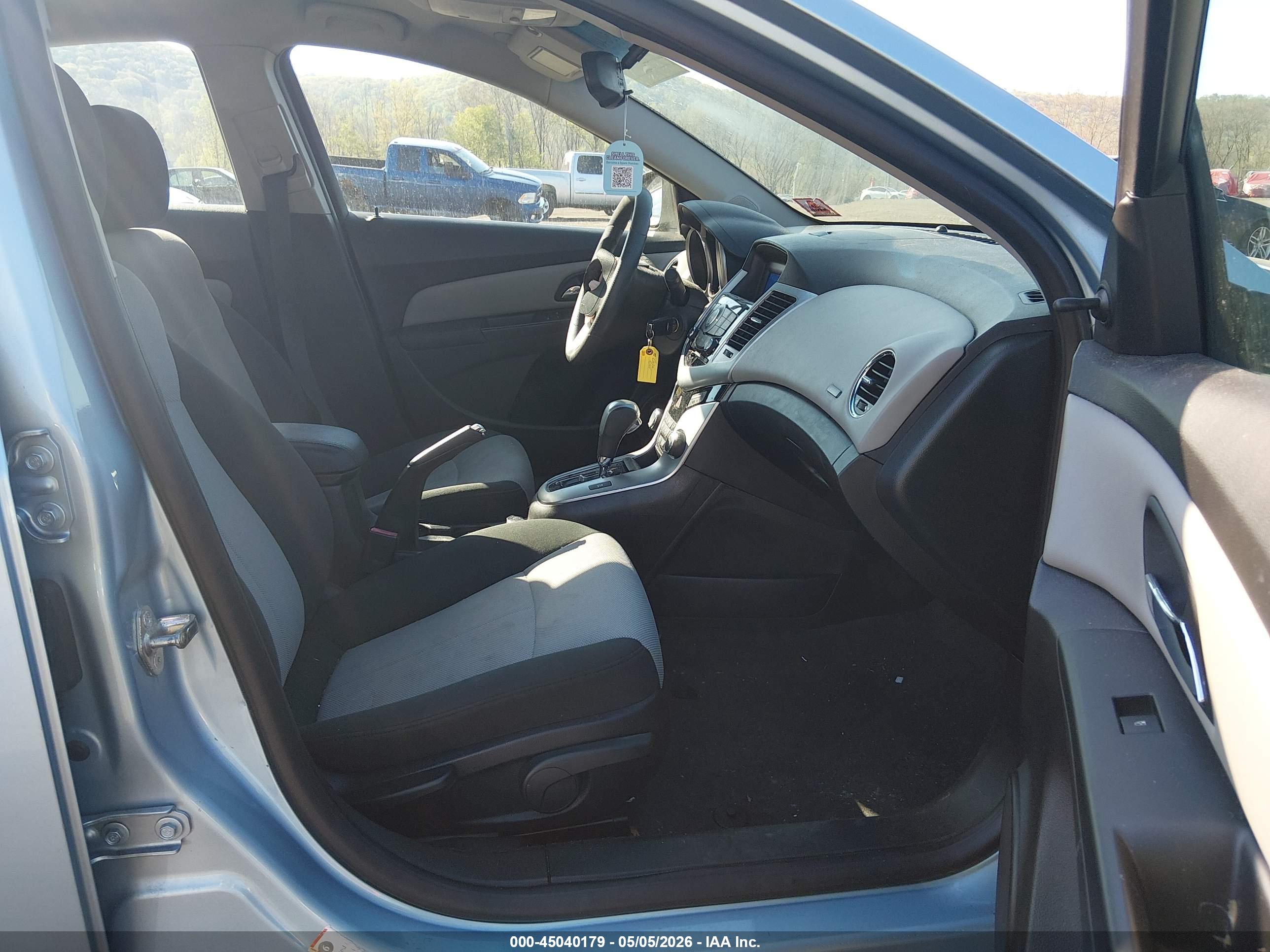 CHEVROLET CRUZE image 5
