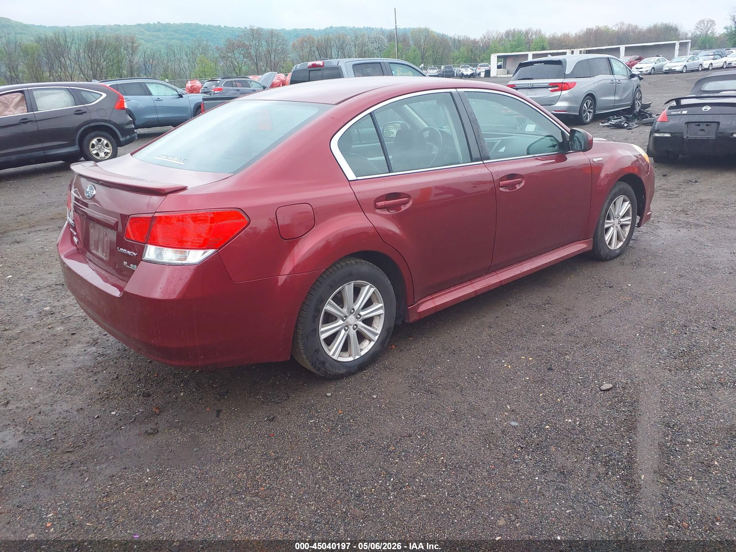 SUBARU LEGACY image 4