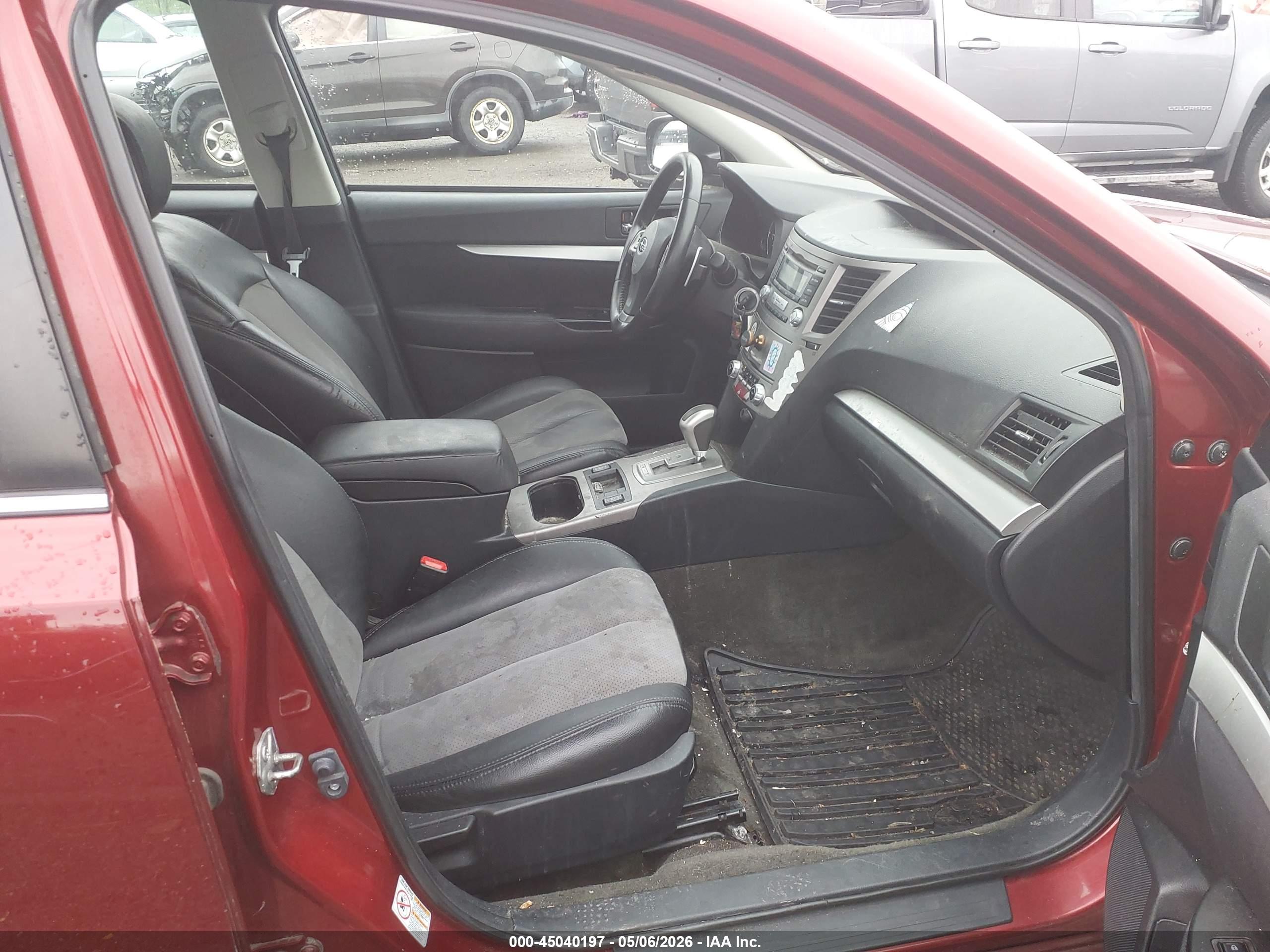 SUBARU LEGACY image 5