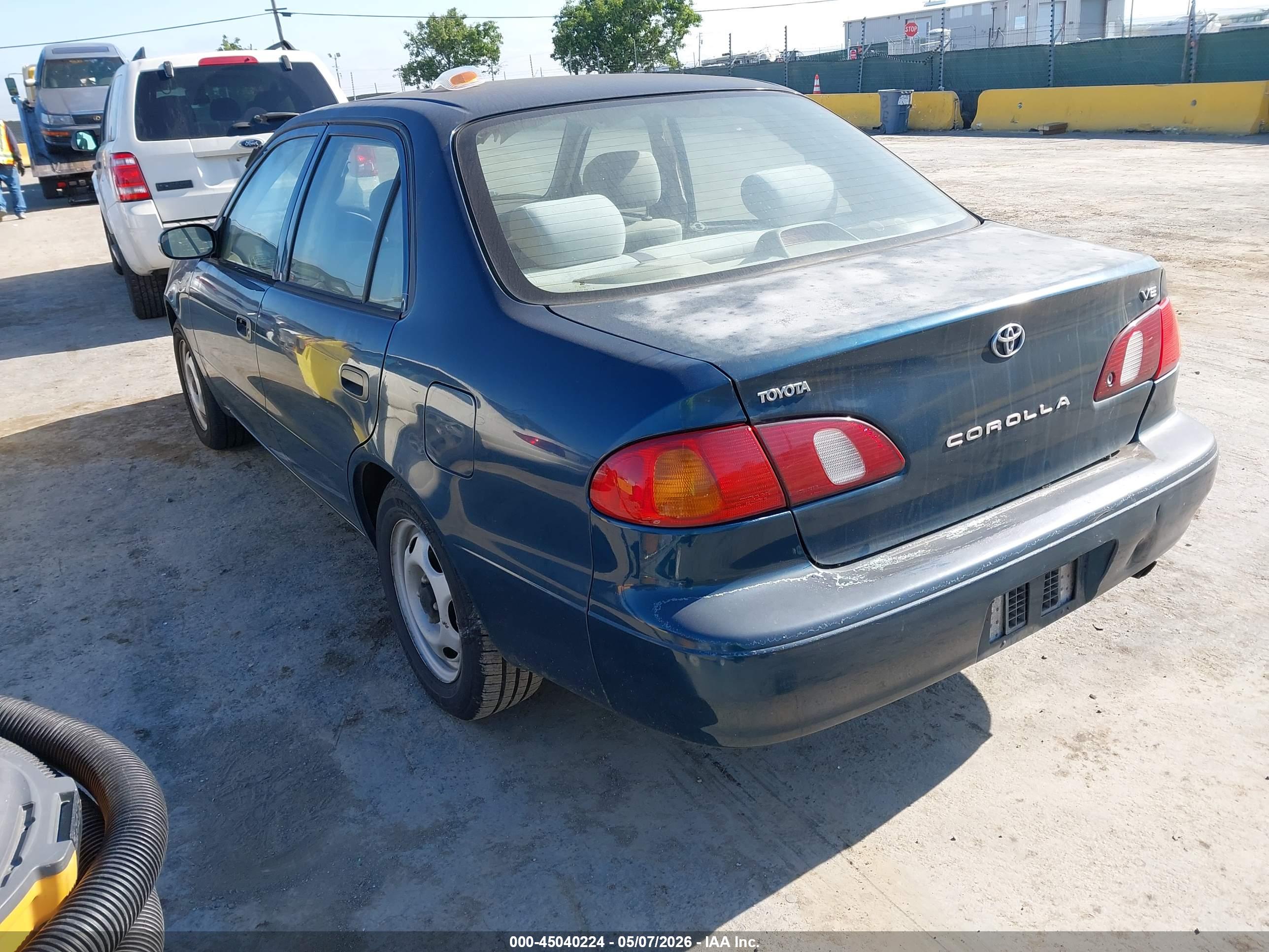 TOYOTA COROLLA image 3