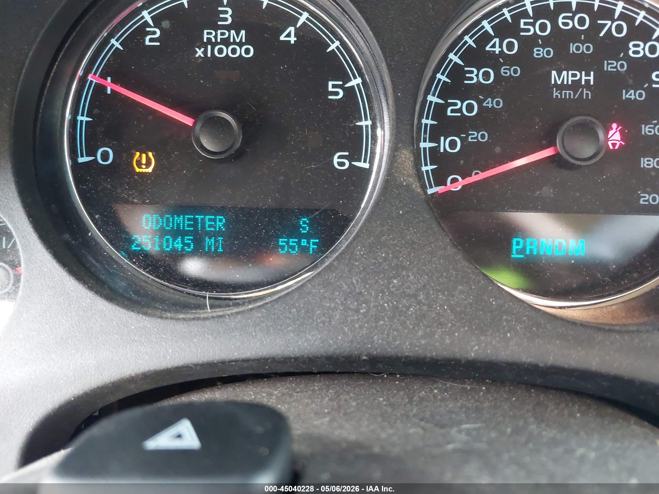 GMC YUKON image 7