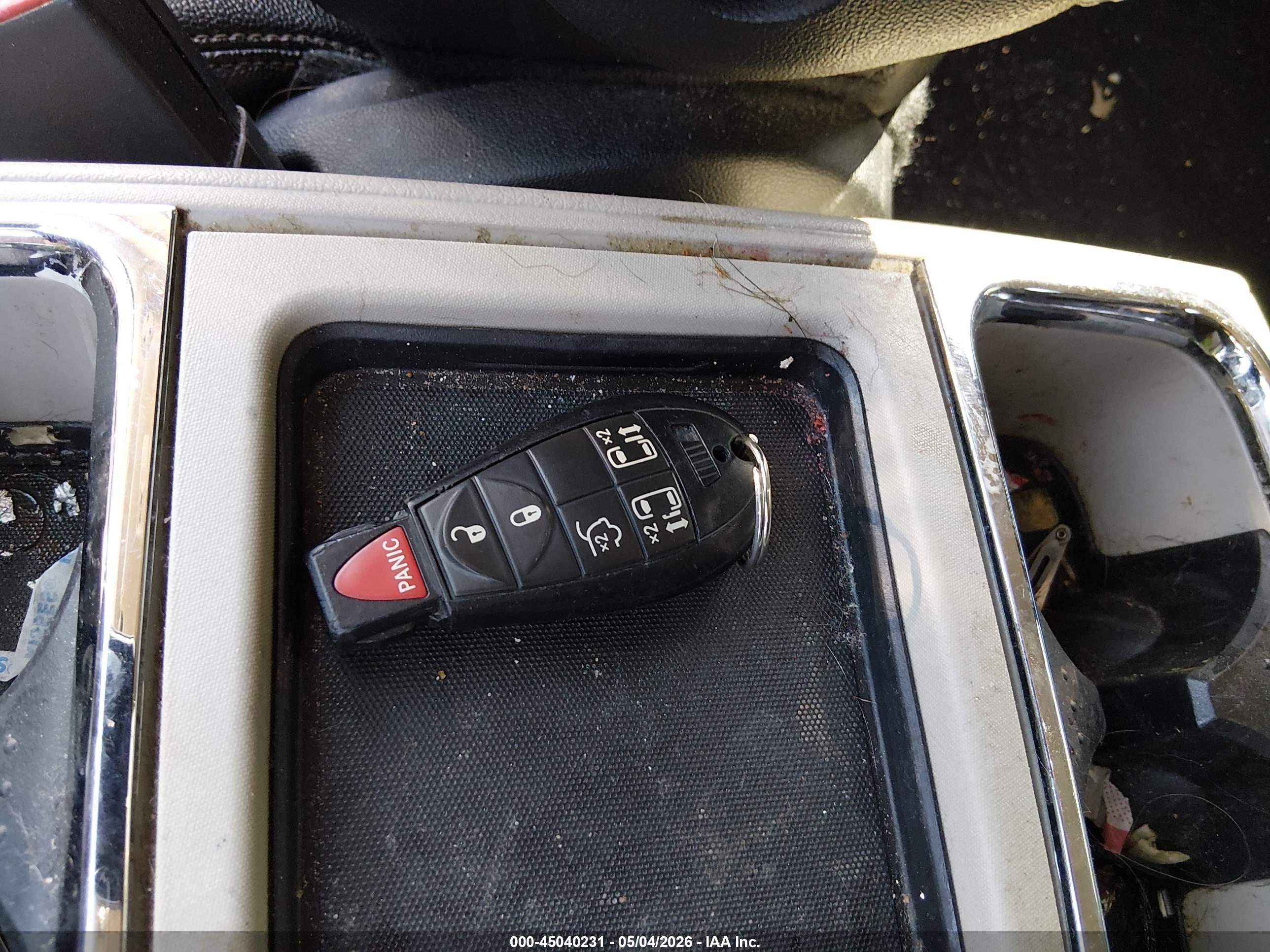 CHRYSLER TOWN image 11