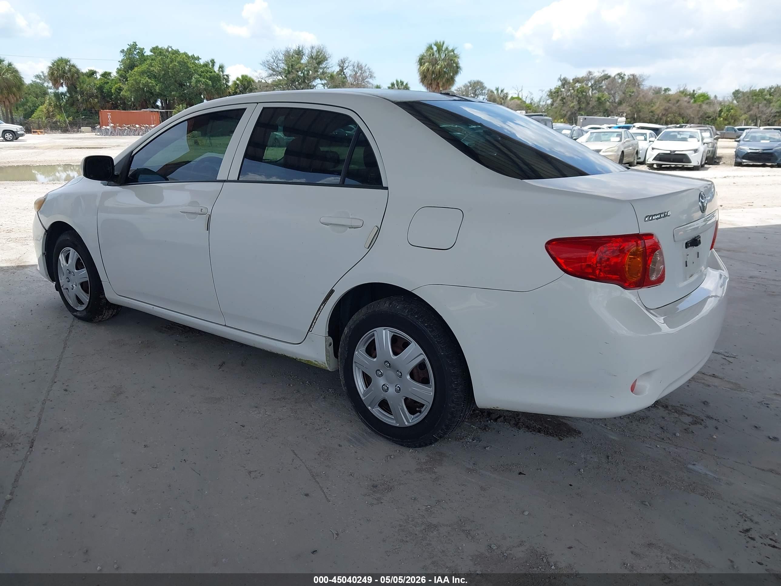 TOYOTA COROLLA image 3