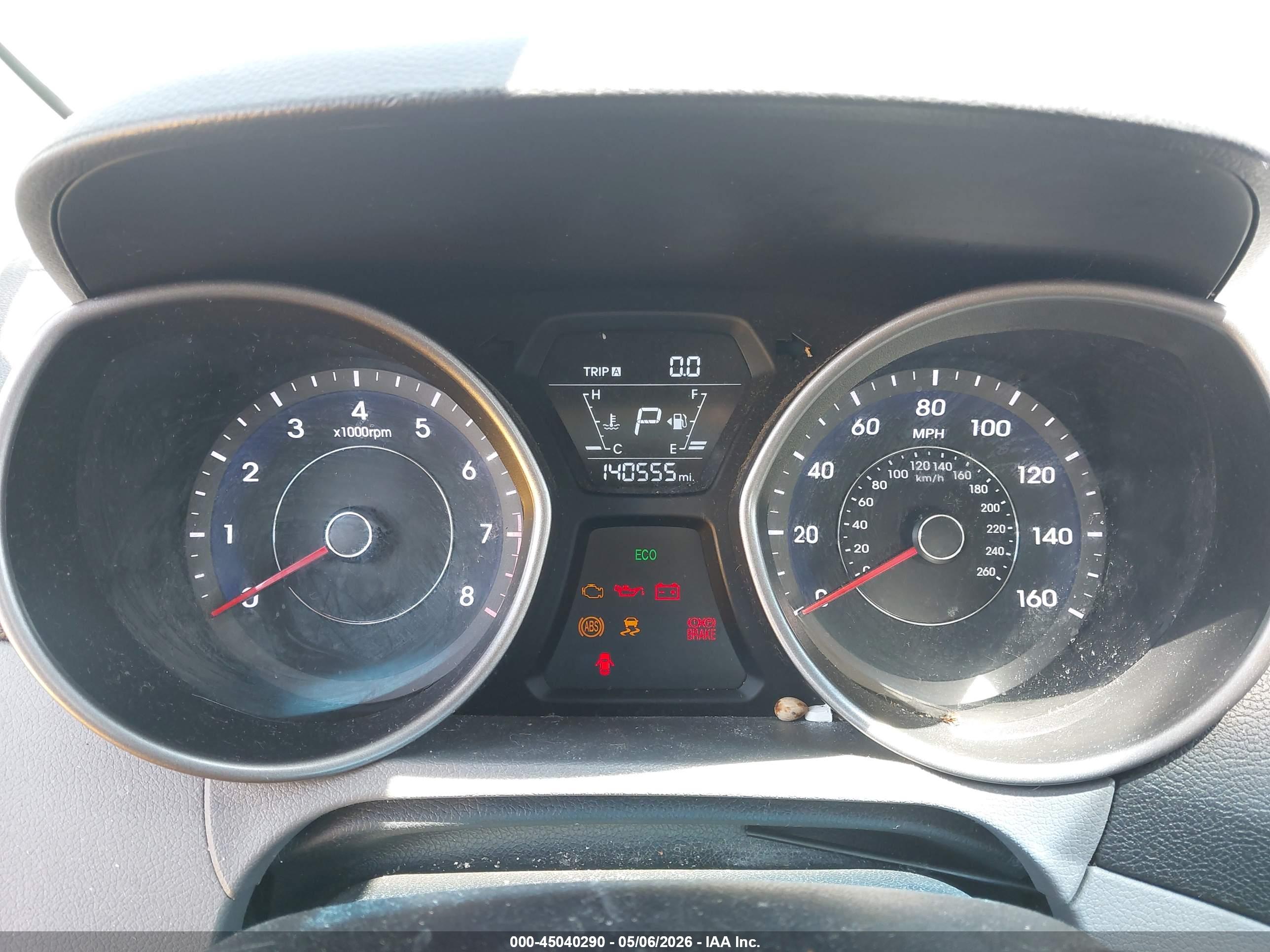 HYUNDAI ELANTRA image 7