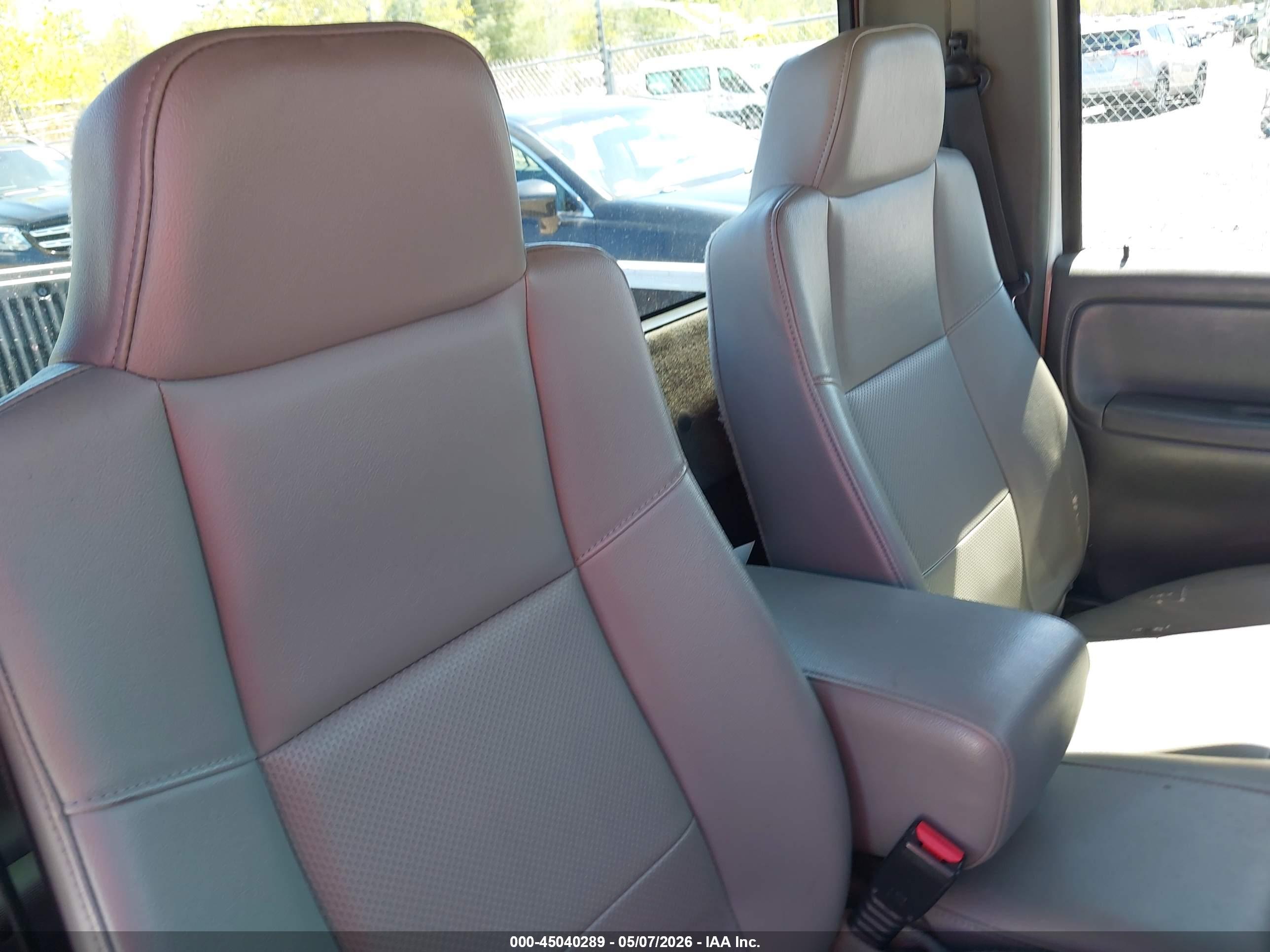 FORD RANGER image 8