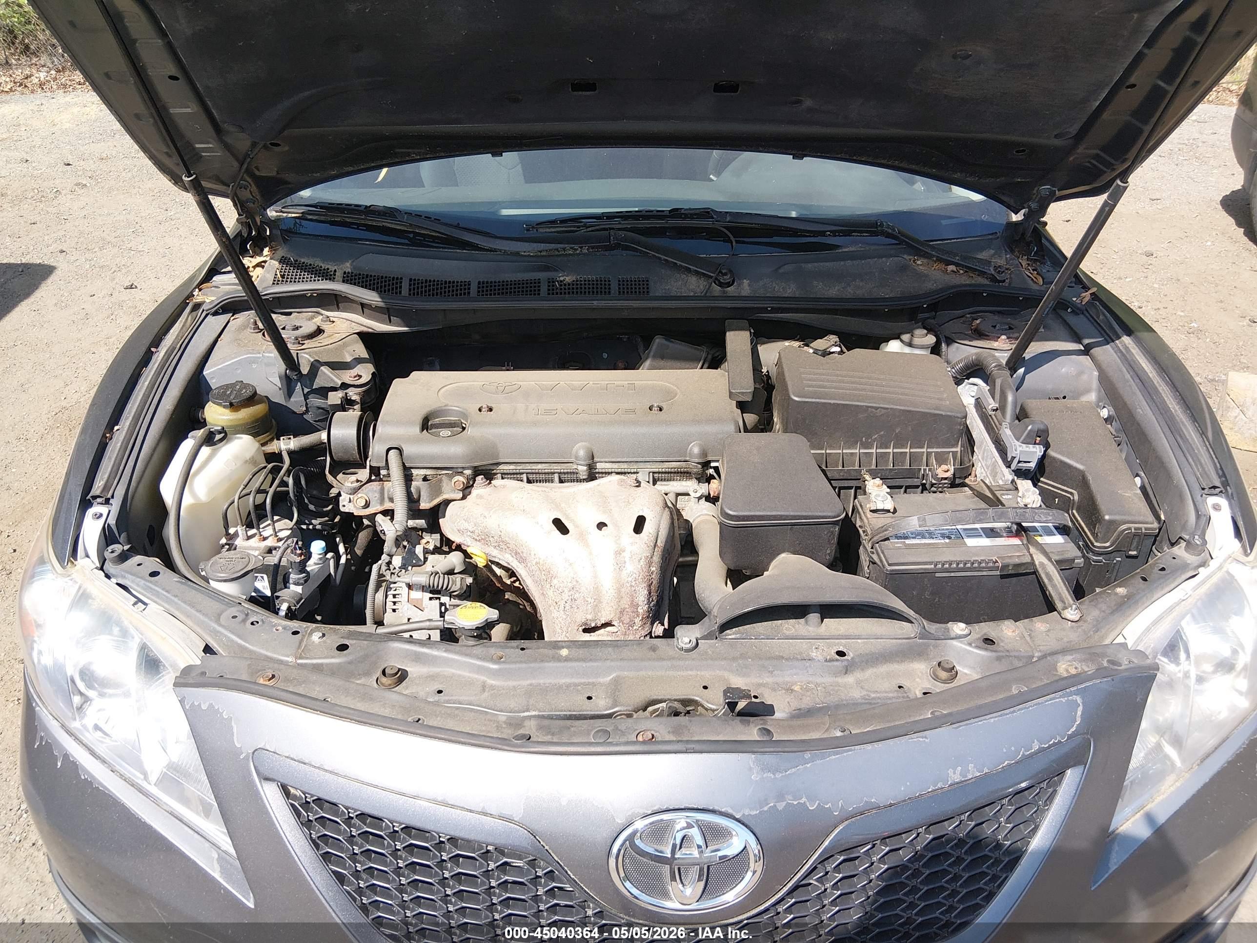TOYOTA CAMRY image 10