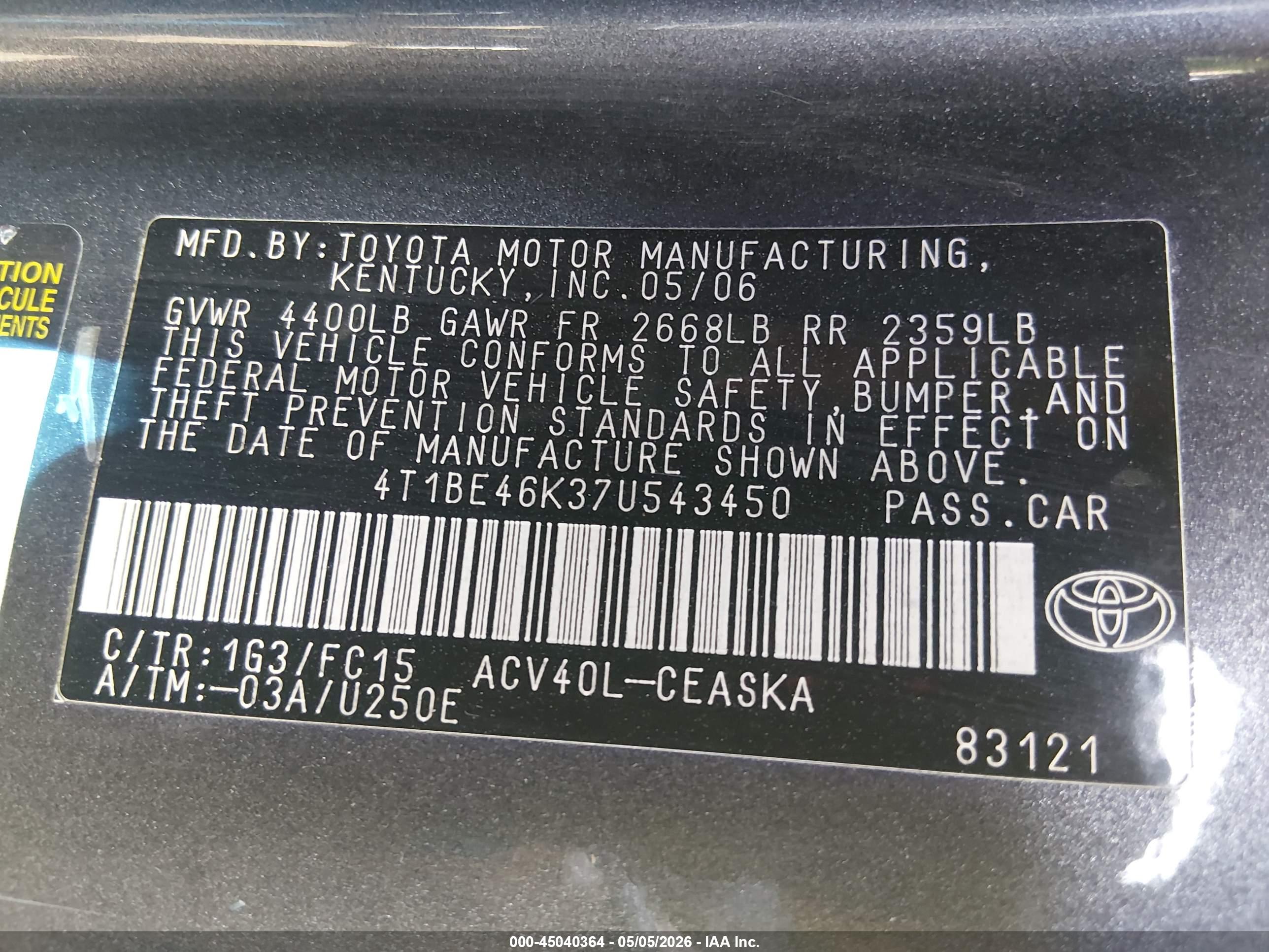 TOYOTA CAMRY image 9