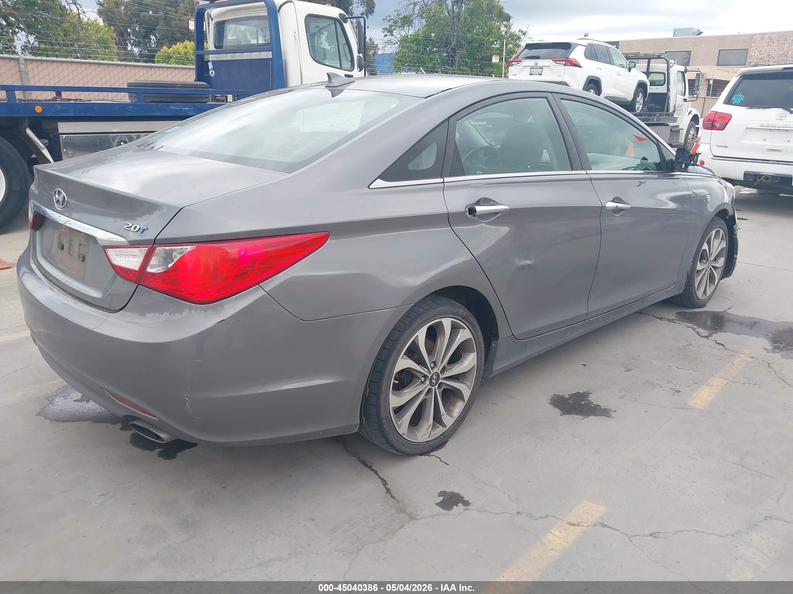 HYUNDAI SONATA image 4