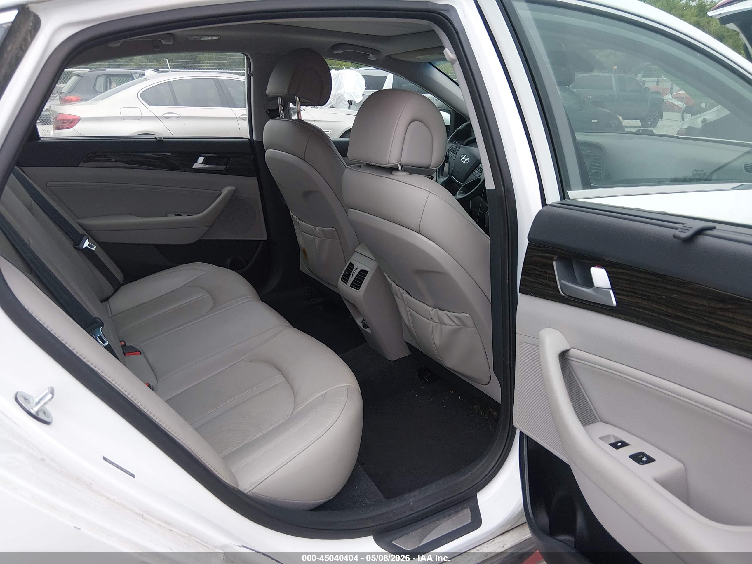 HYUNDAI SONATA image 8