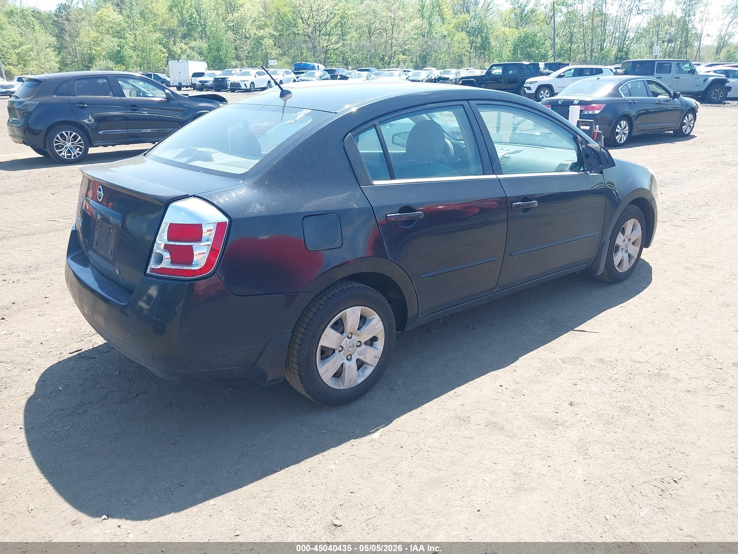 NISSAN SENTRA image 4