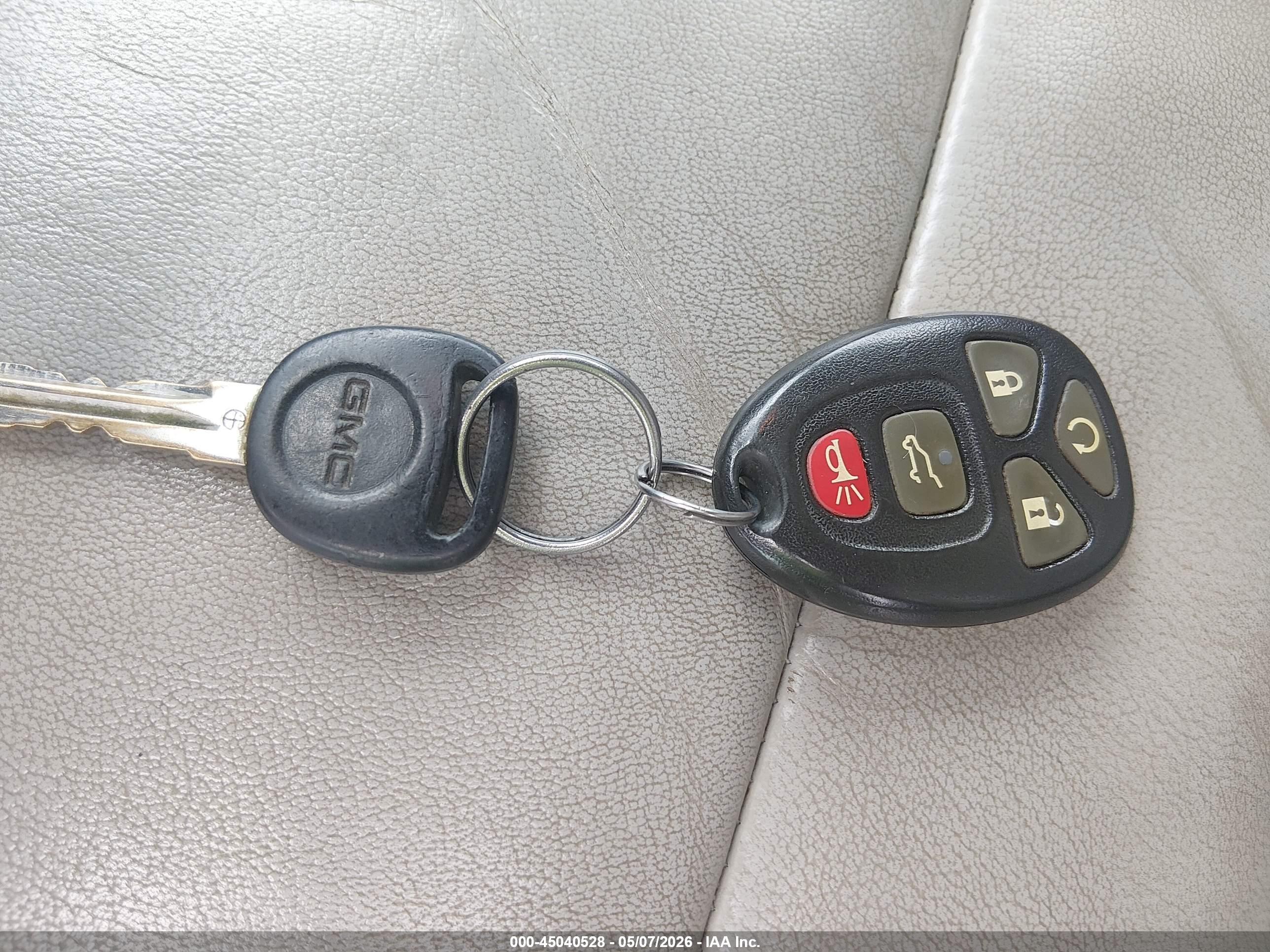 GMC ACADIA image 11