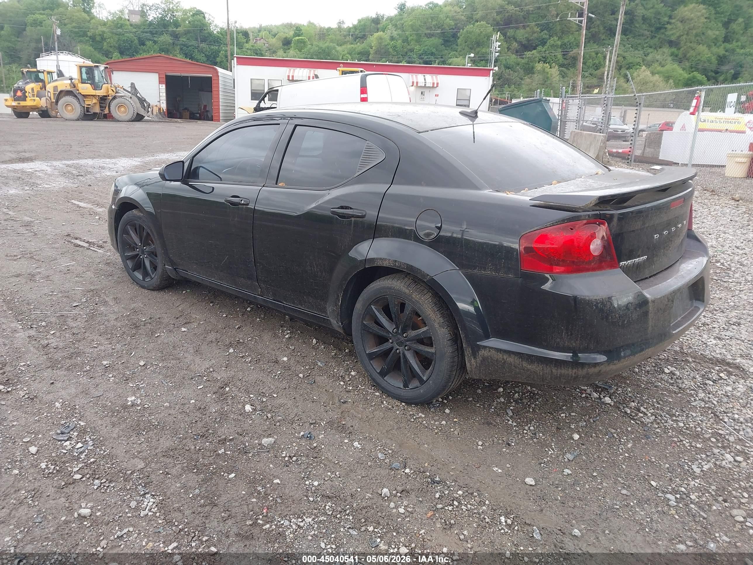DODGE AVENGER image 3