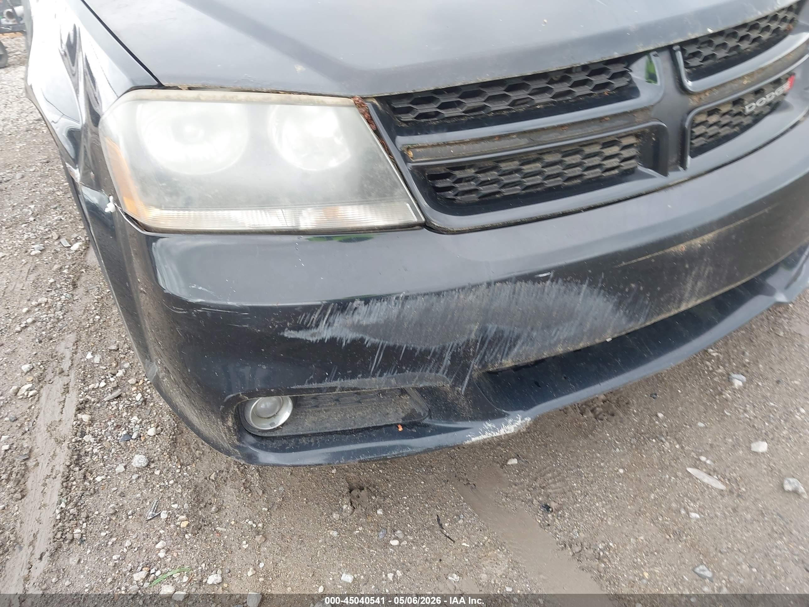 DODGE AVENGER image 6