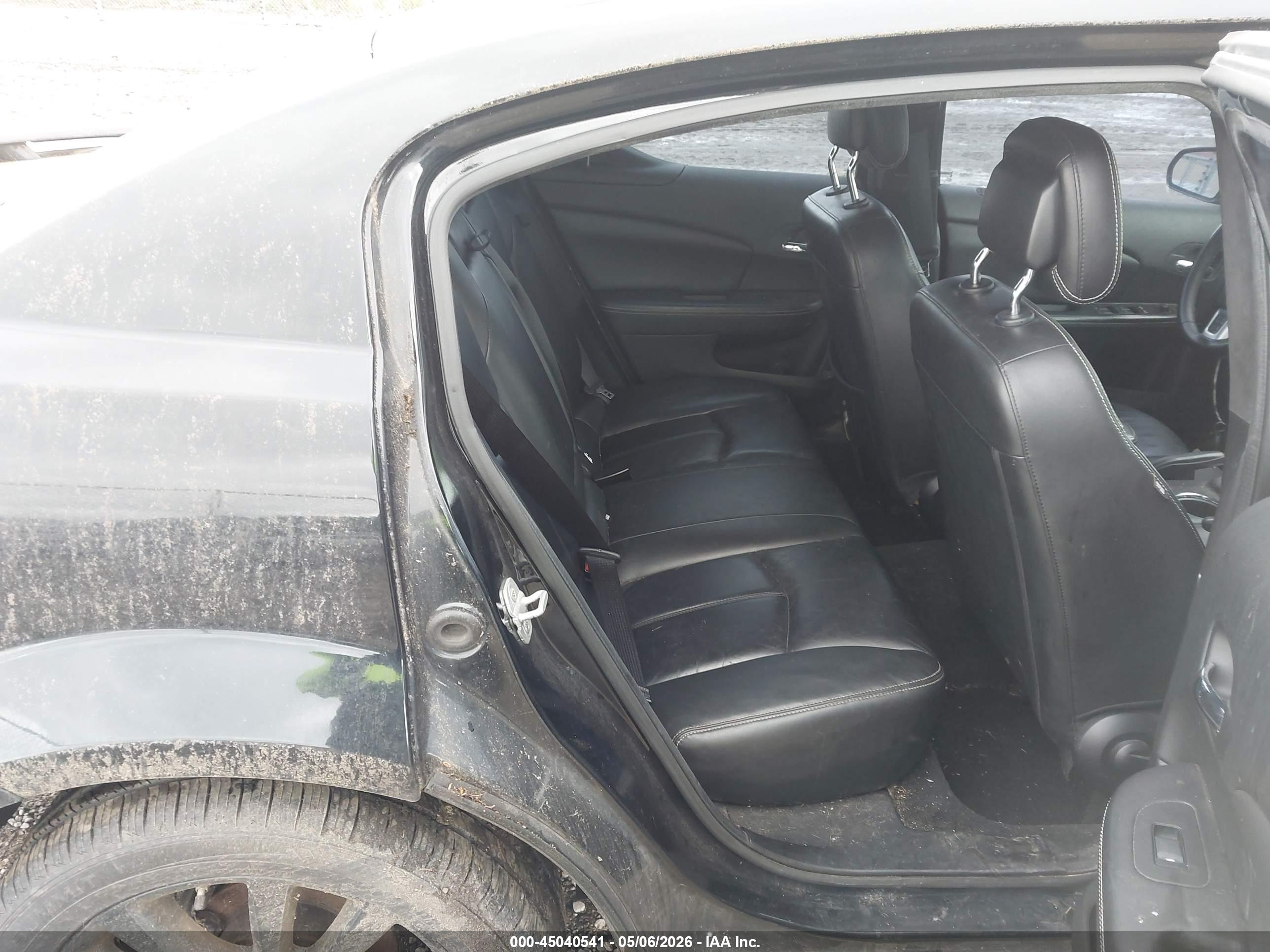 DODGE AVENGER image 8