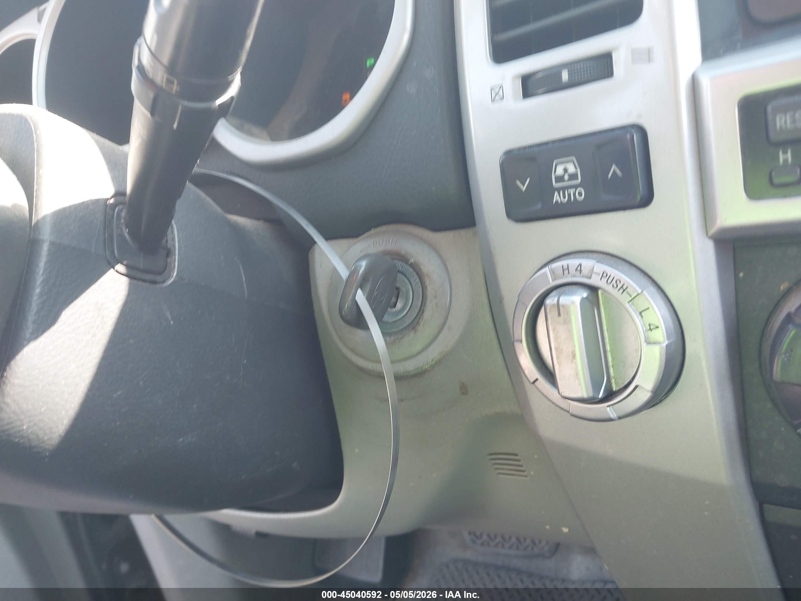 TOYOTA 4RUNNER image 11
