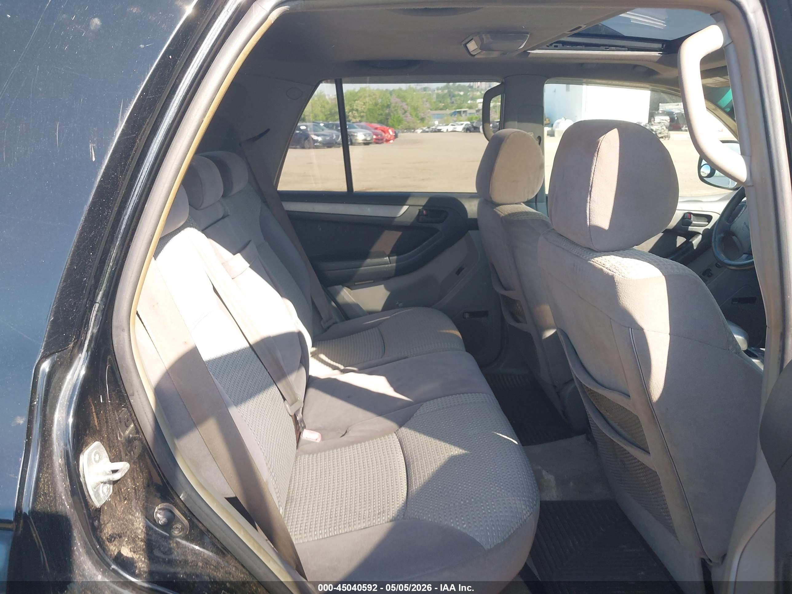 TOYOTA 4RUNNER image 8
