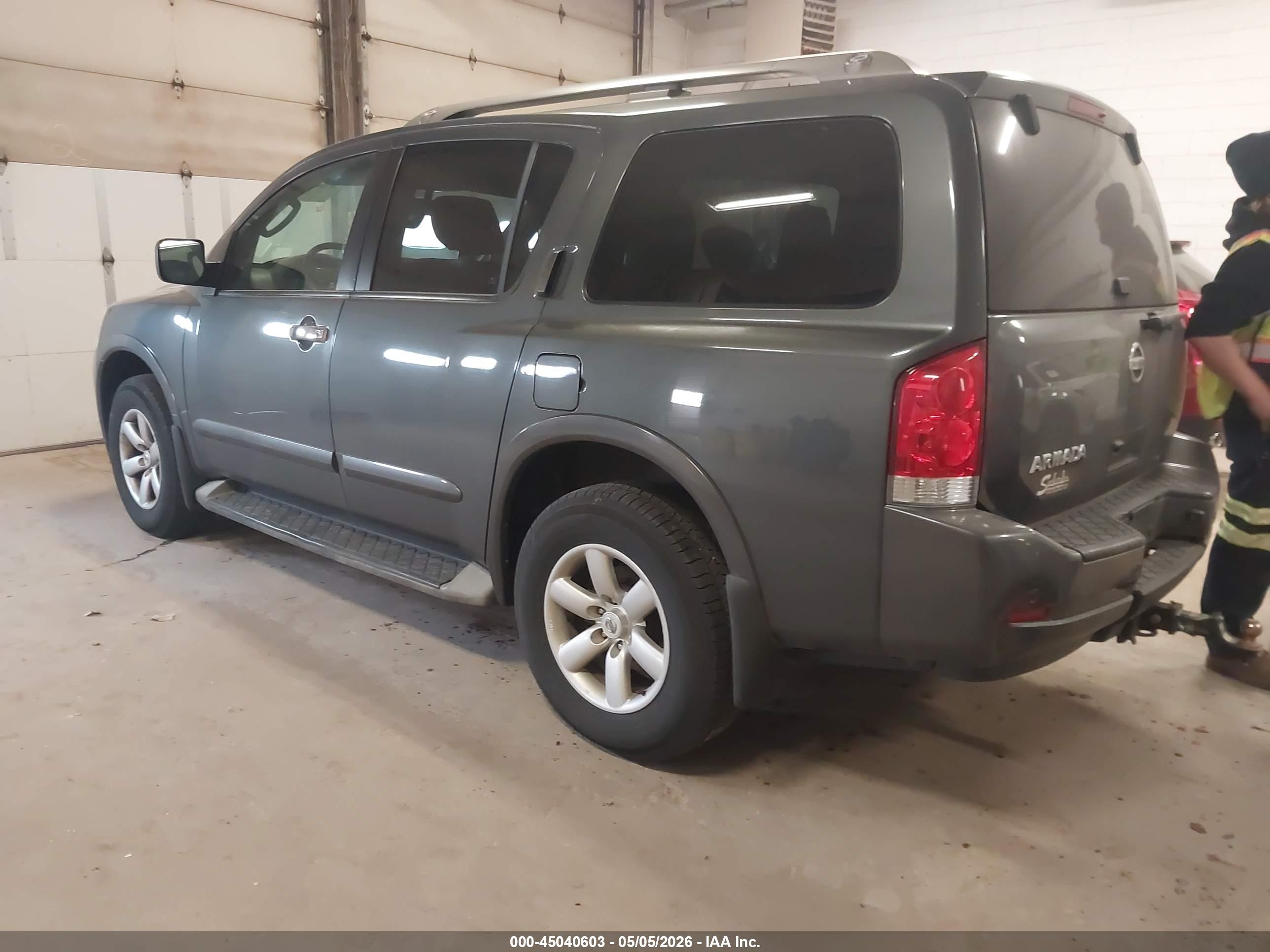 NISSAN ARMADA image 3