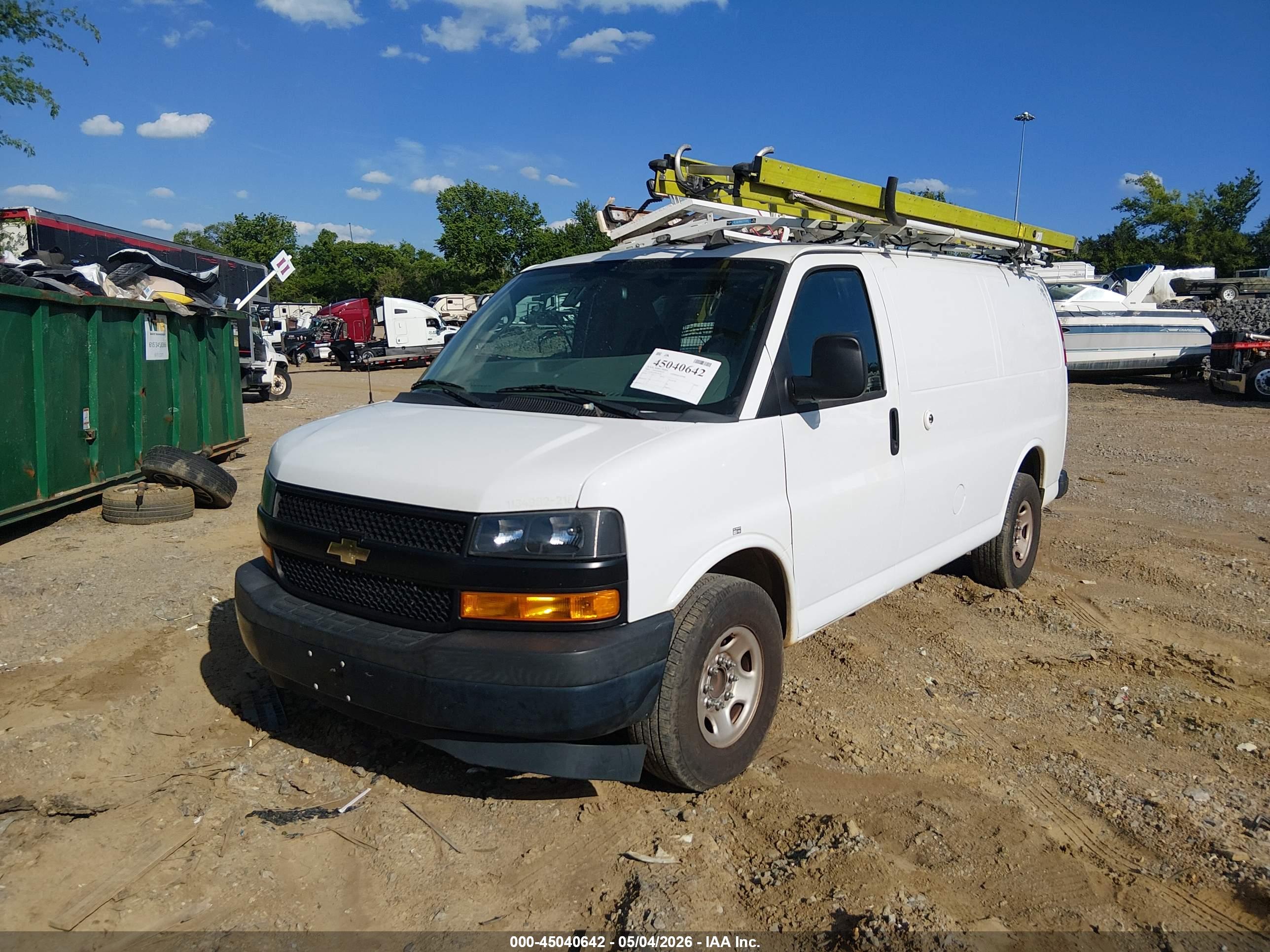CHEVROLET EXPRESS image 6