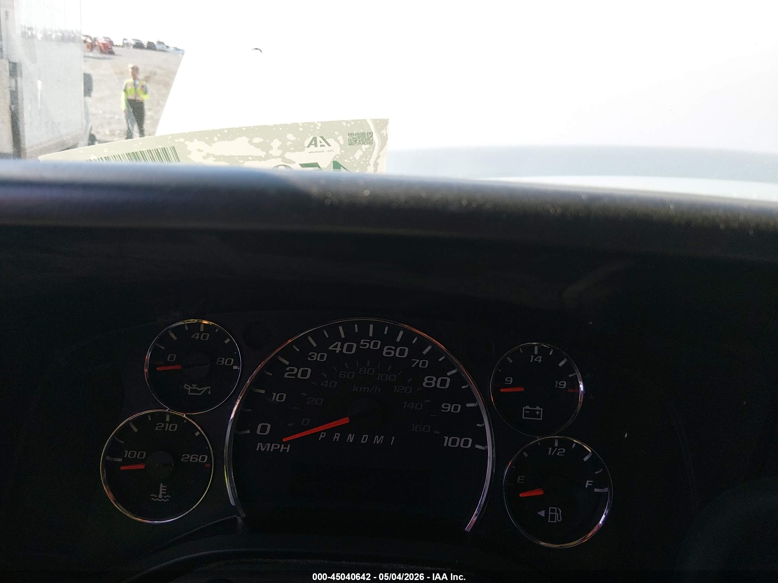 CHEVROLET EXPRESS image 7