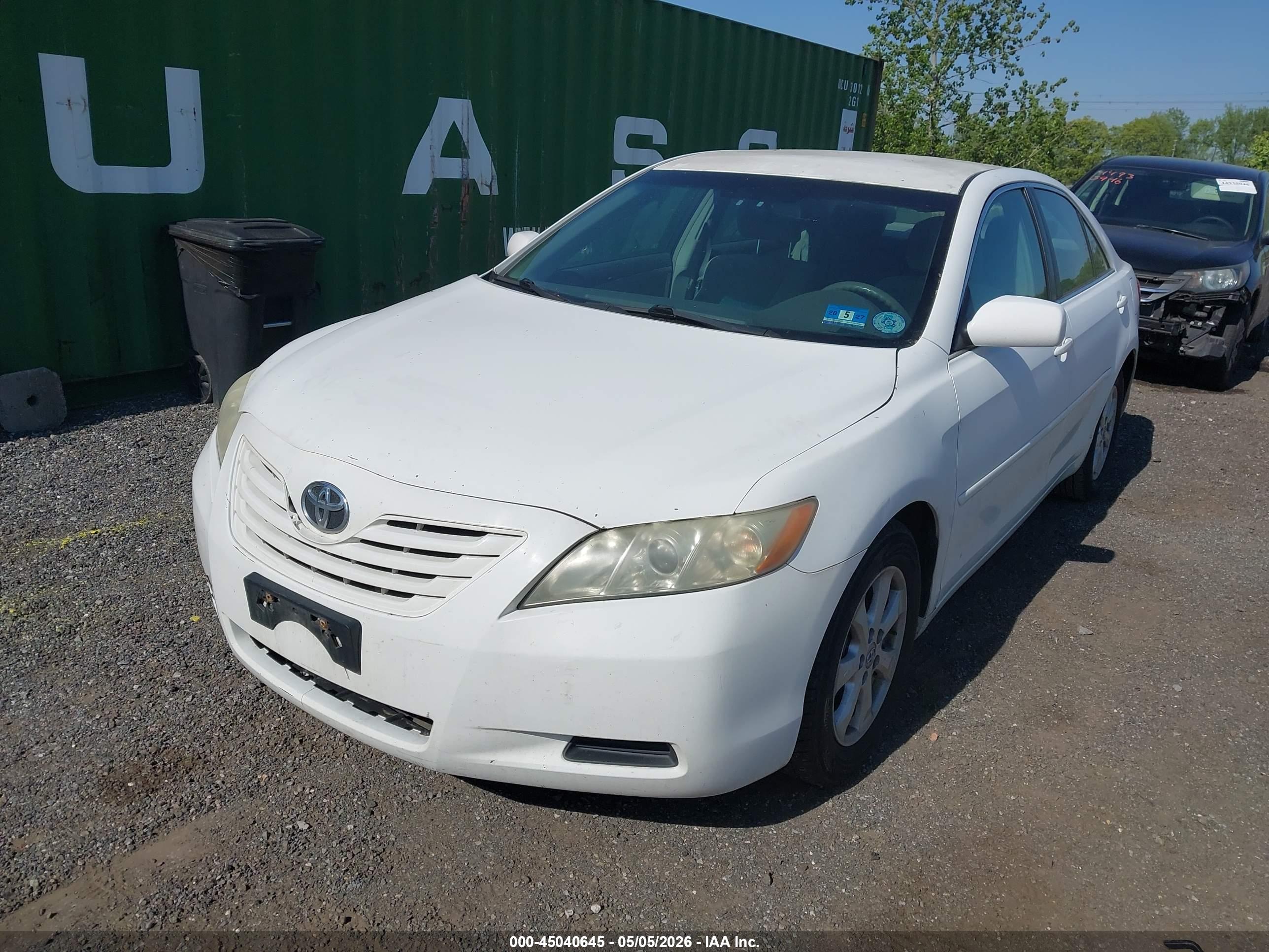 TOYOTA CAMRY image 6