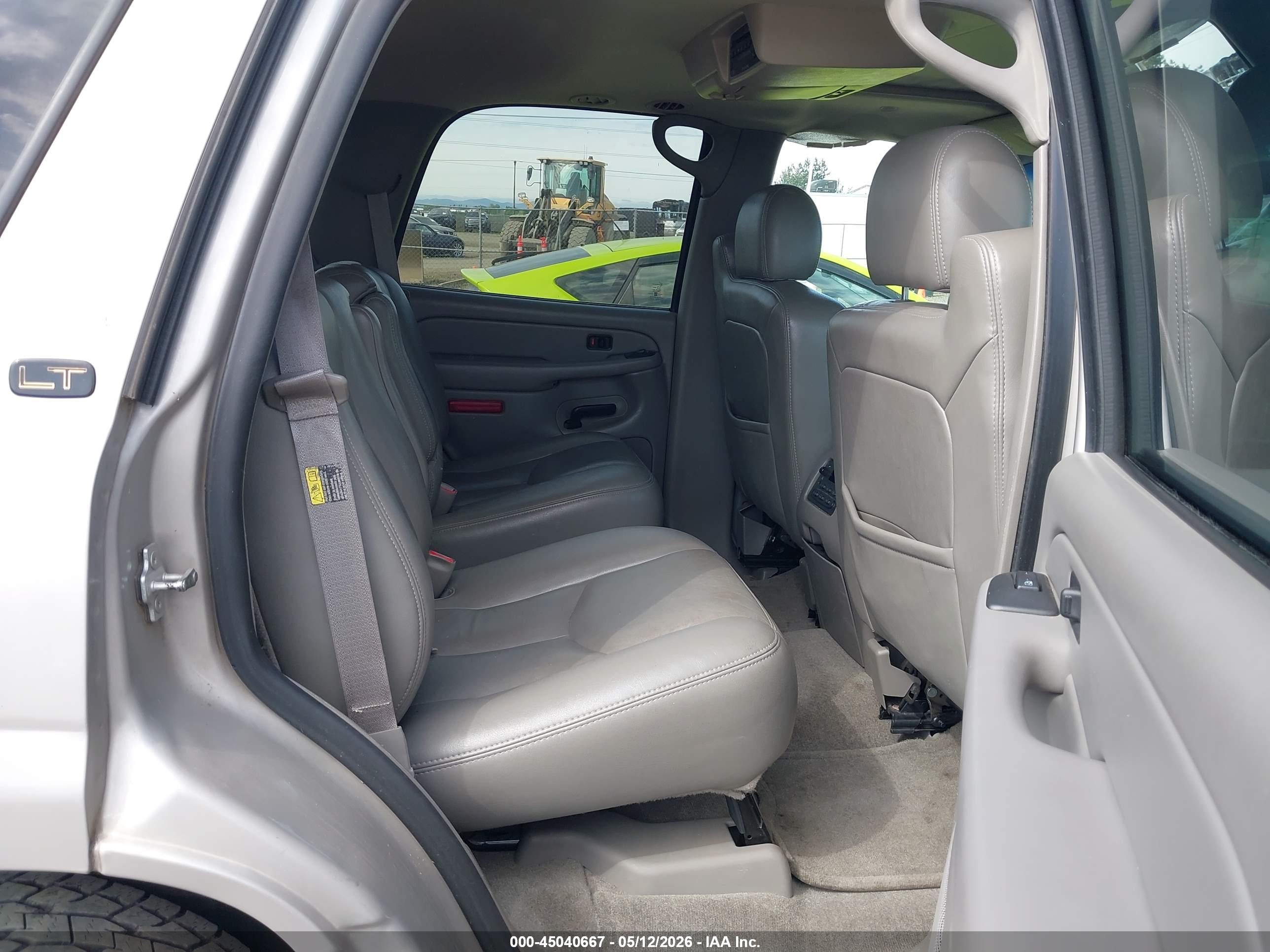 CHEVROLET TAHOE image 8