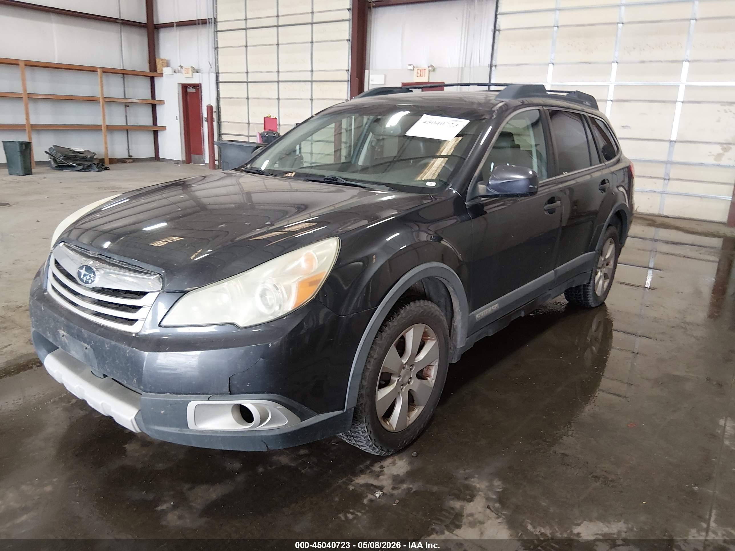 SUBARU OUTBACK image 2