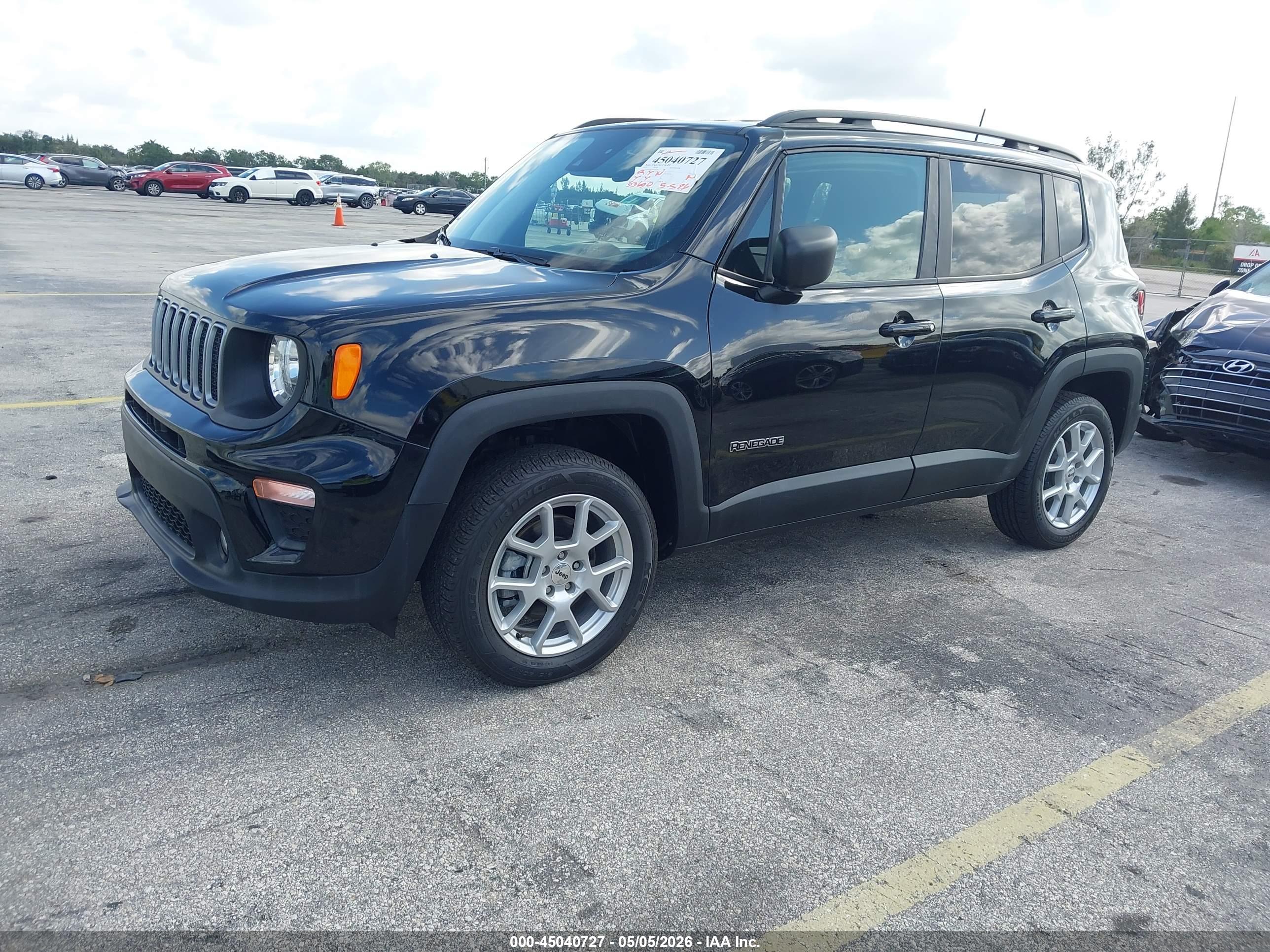 JEEP RENEGADE image 2