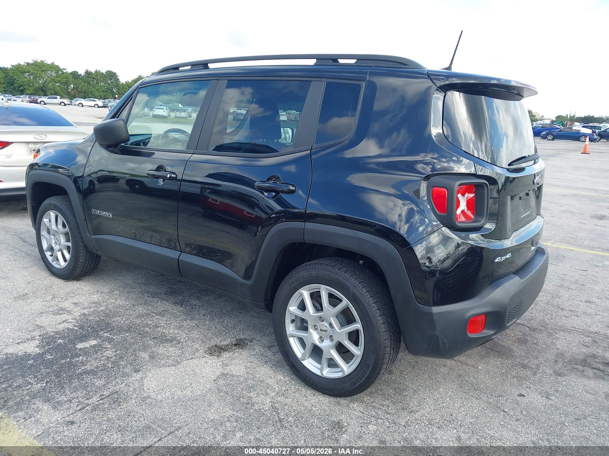 JEEP RENEGADE image 3