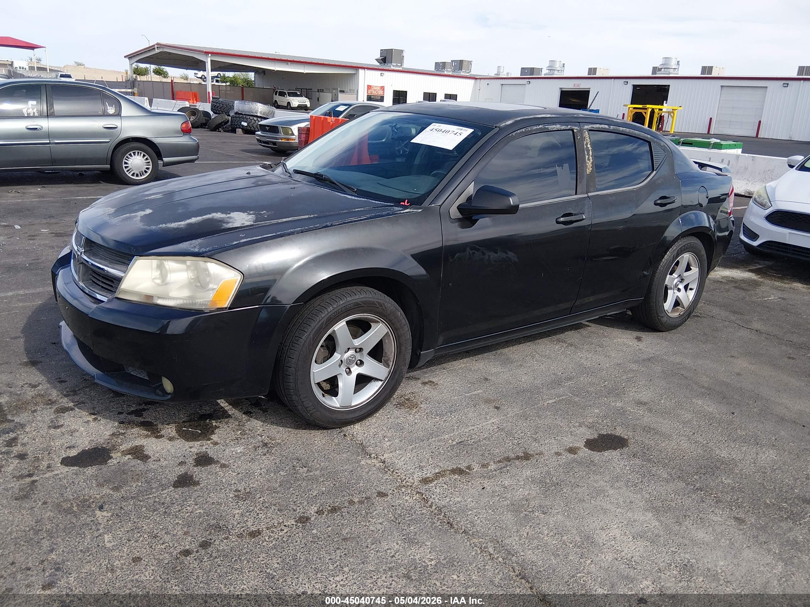 DODGE AVENGER image 2
