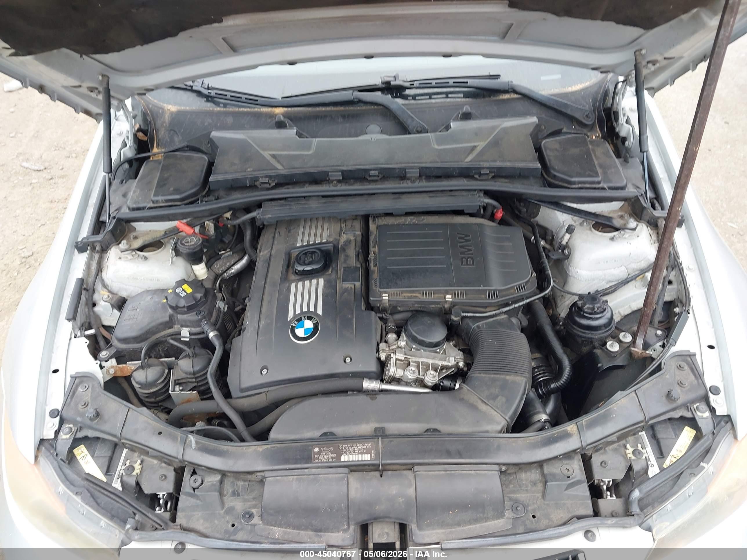 BMW 335I image 10