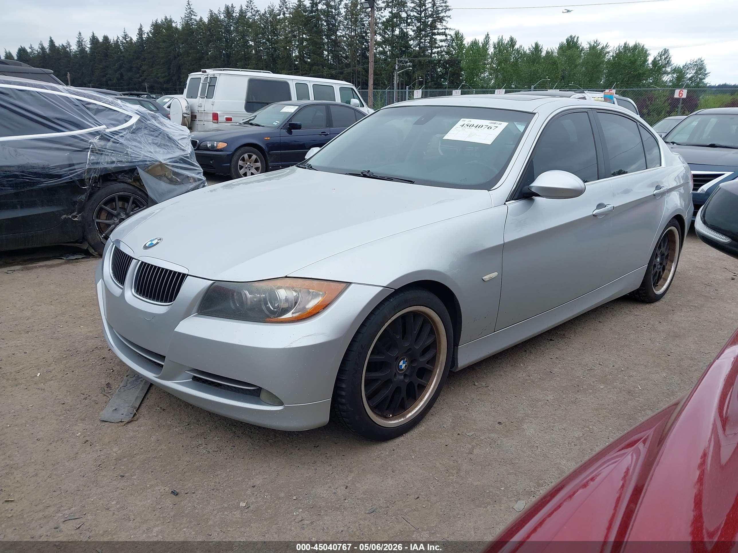 BMW 335I image 2