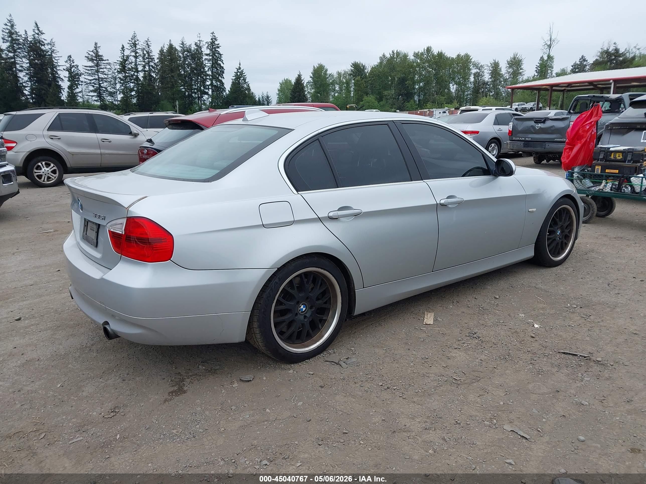 BMW 335I image 4