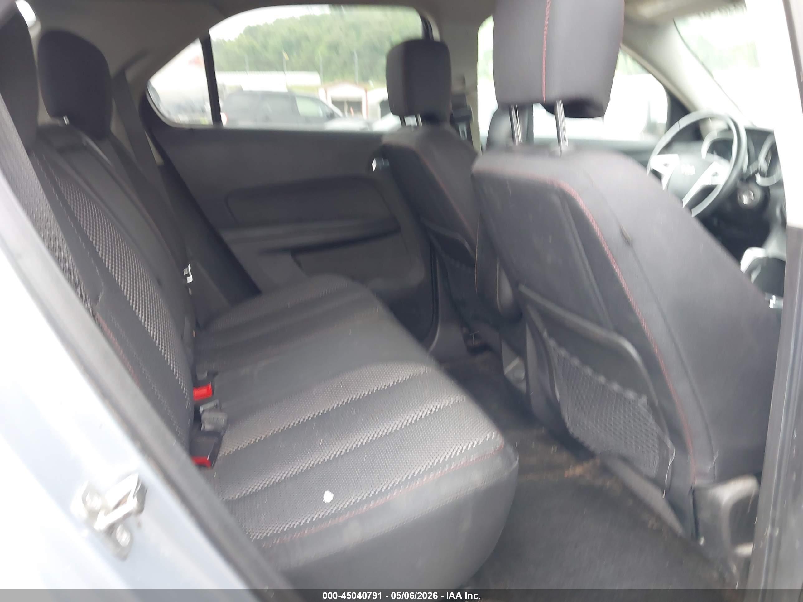 CHEVROLET EQUINOX image 8