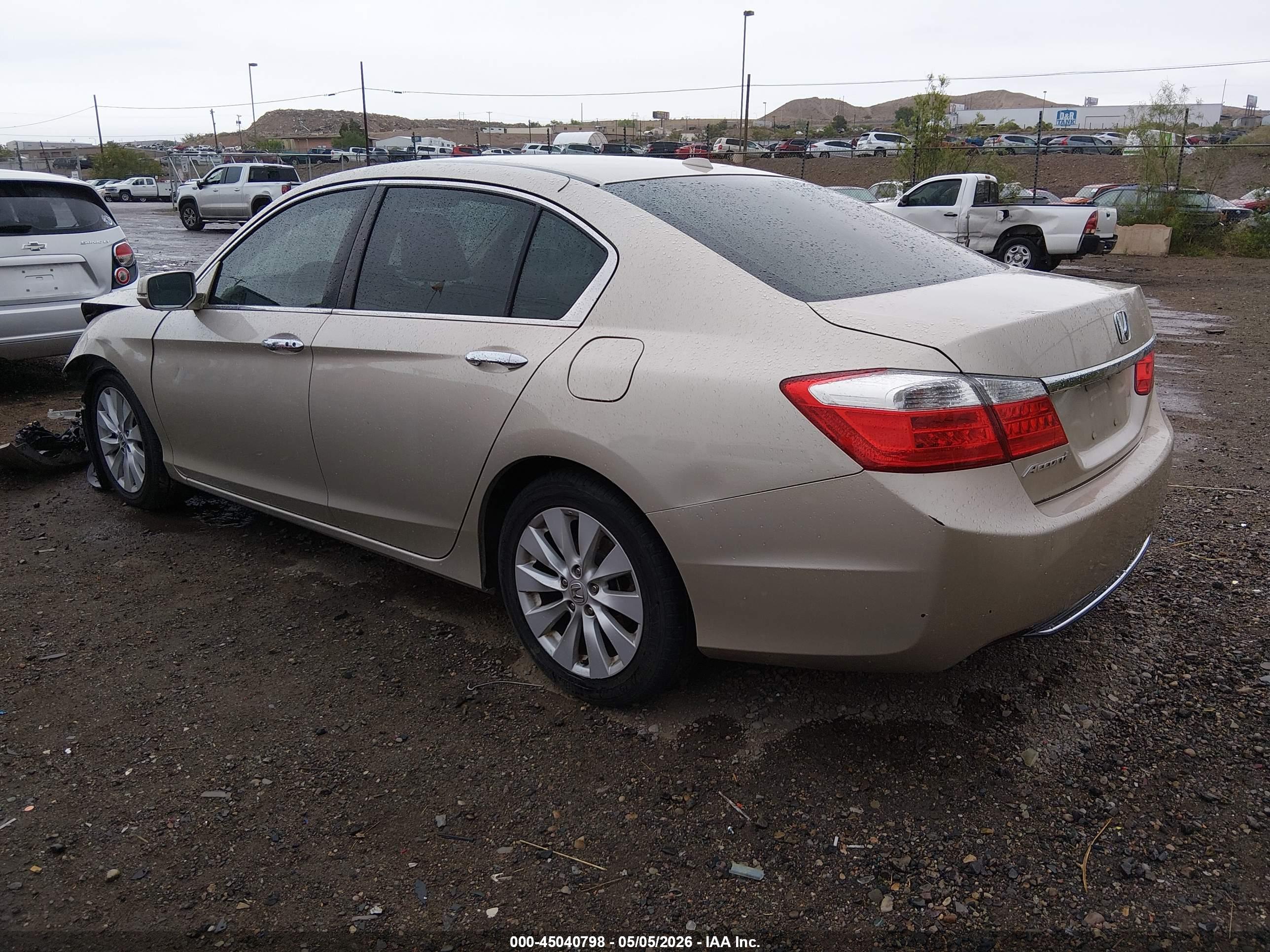 HONDA ACCORD image 3