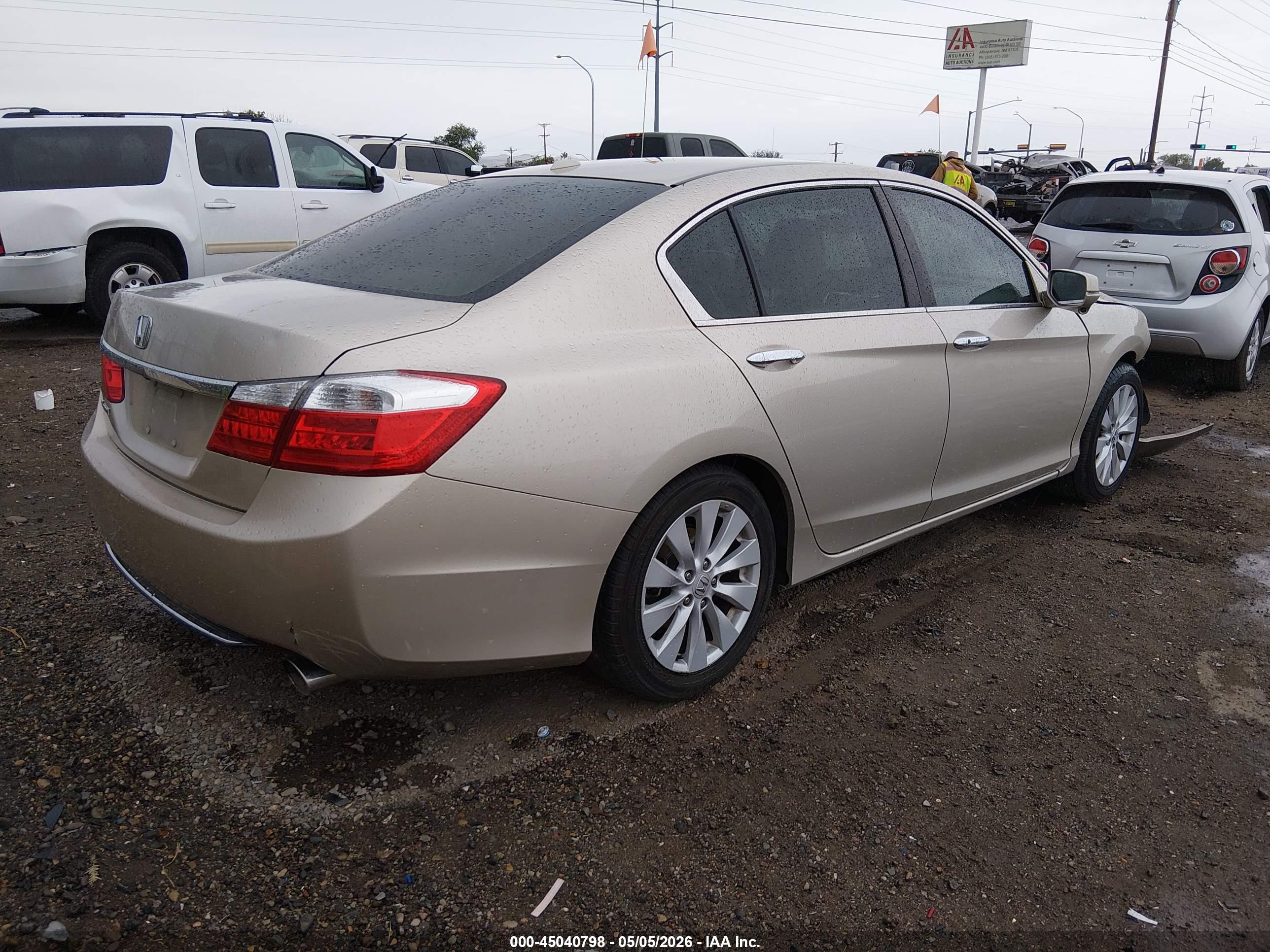 HONDA ACCORD image 4