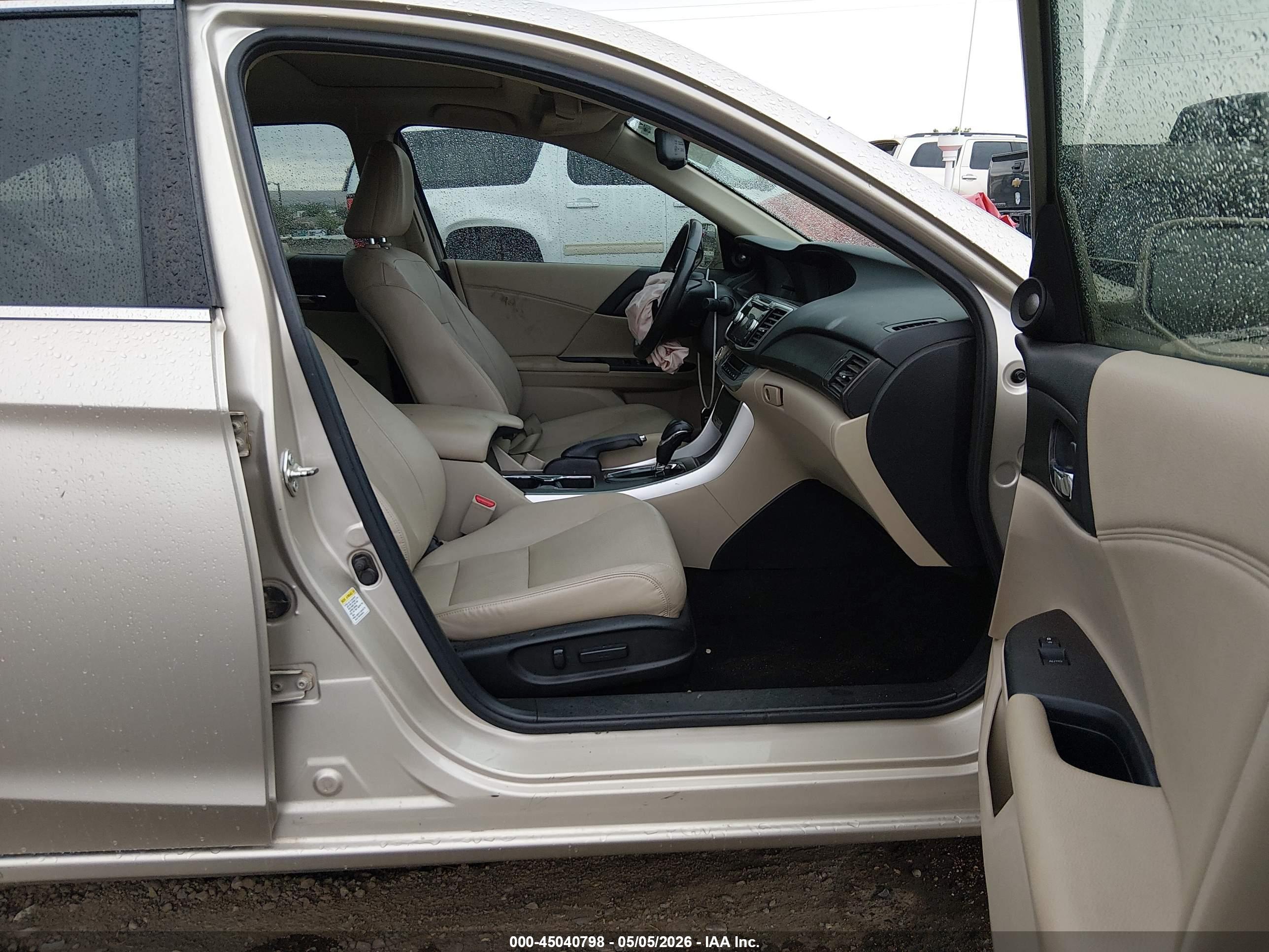 HONDA ACCORD image 5