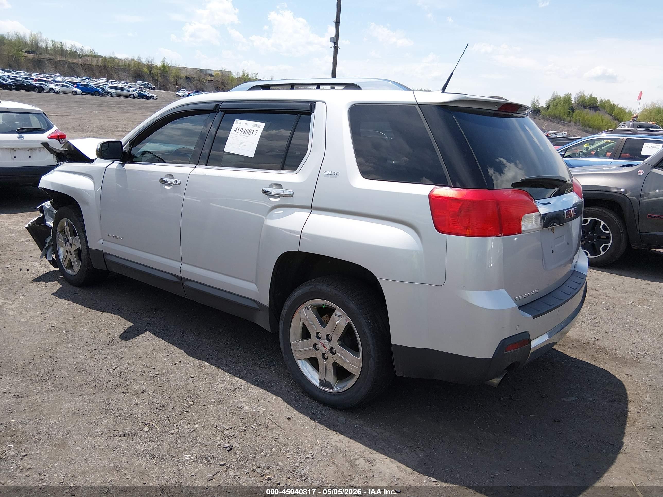 GMC TERRAIN image 3