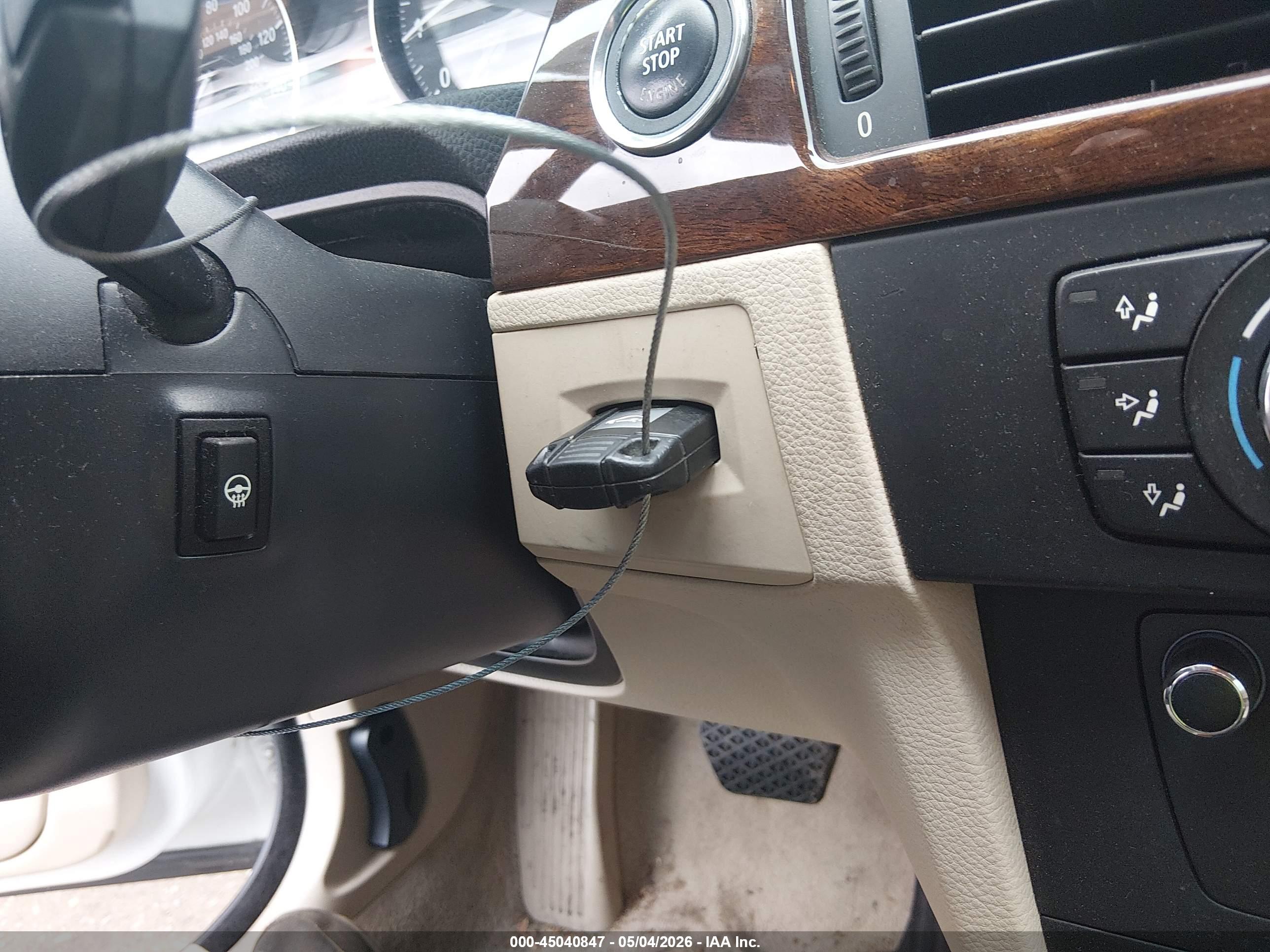 BMW 328I image 11