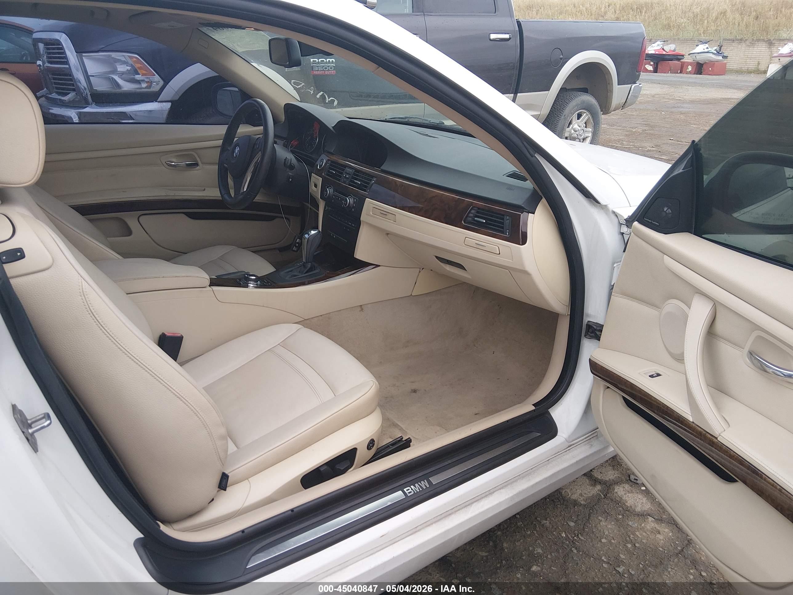 BMW 328I image 5
