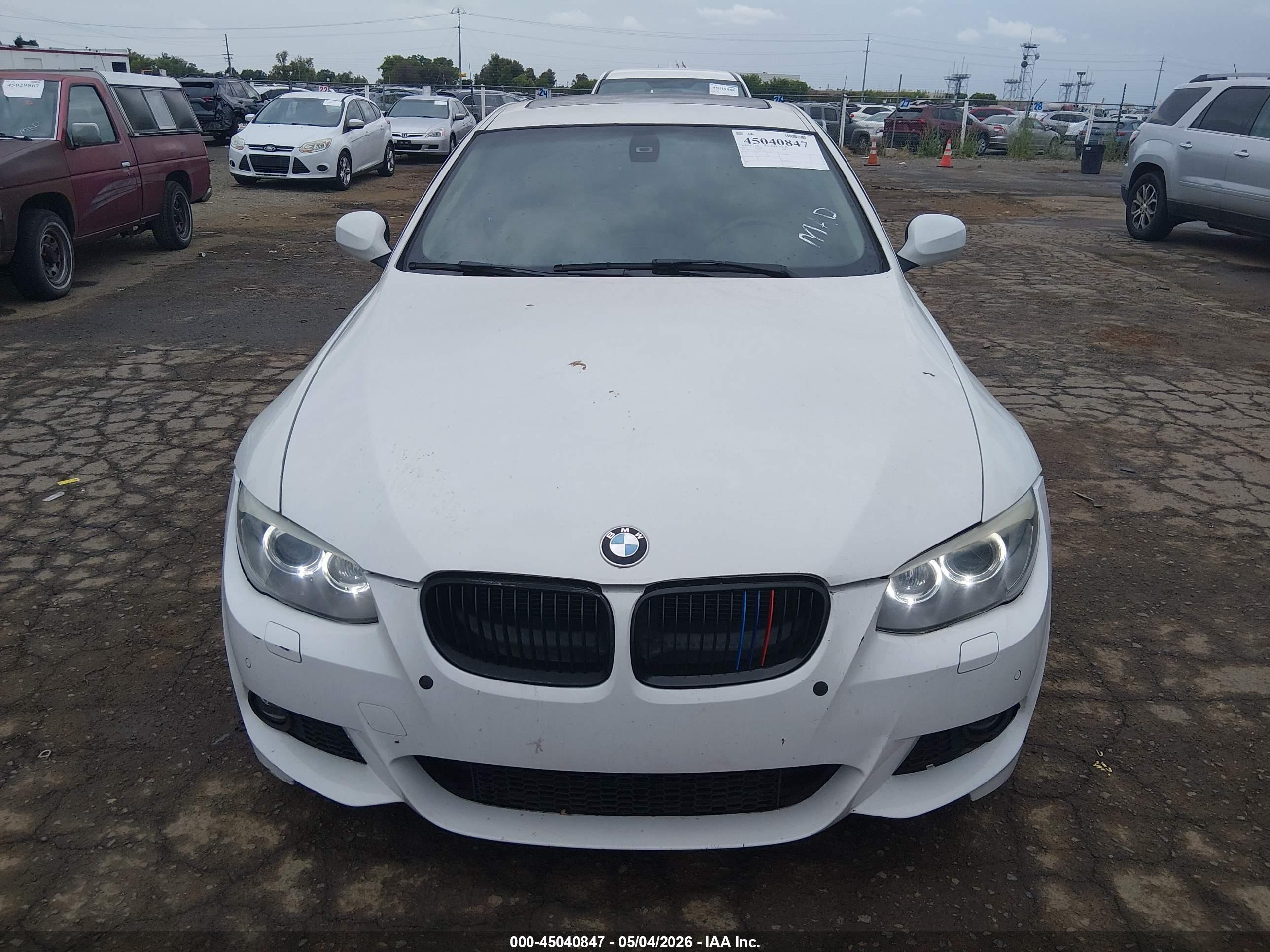 BMW 328I image 6