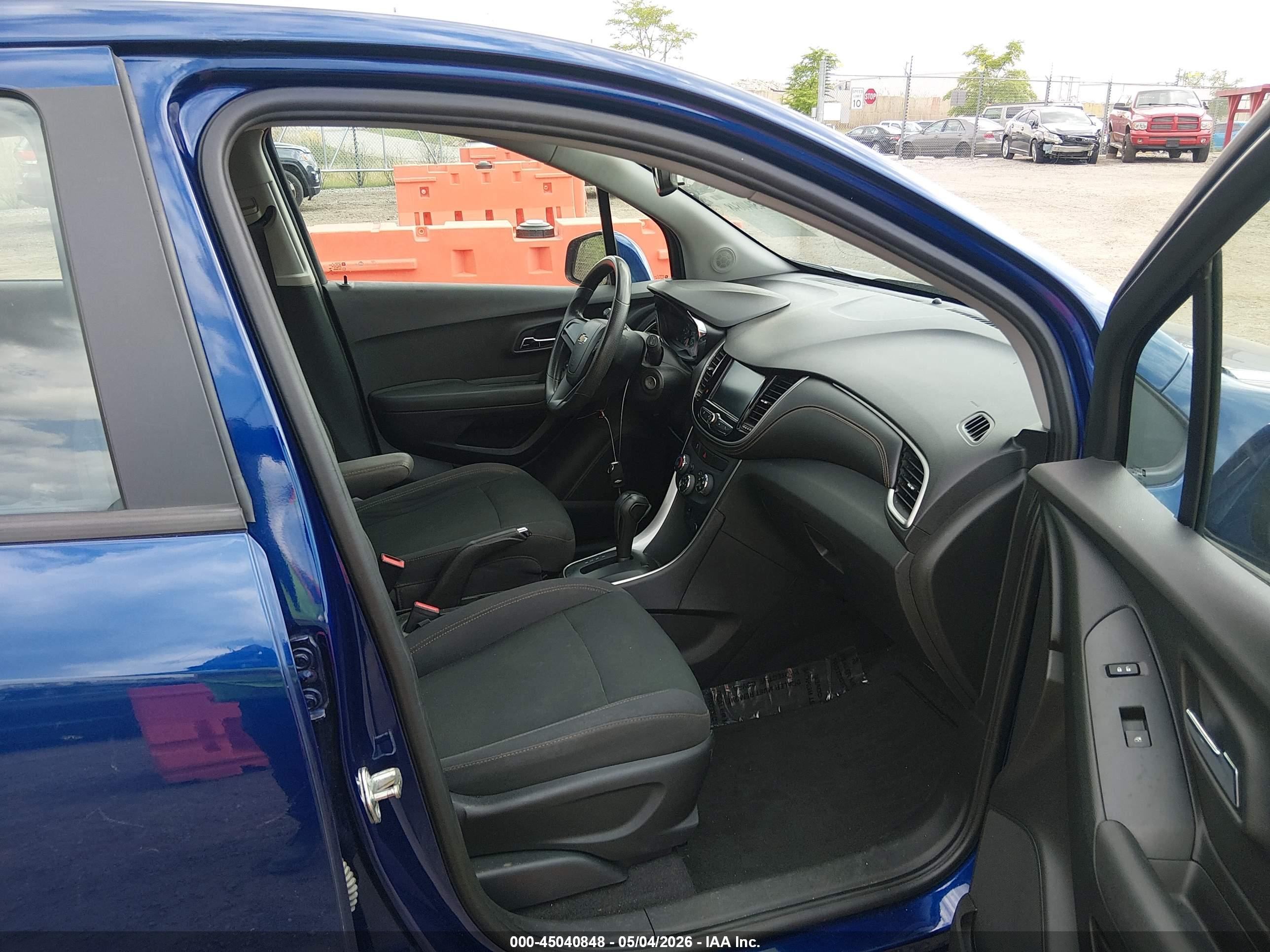 CHEVROLET TRAX image 5