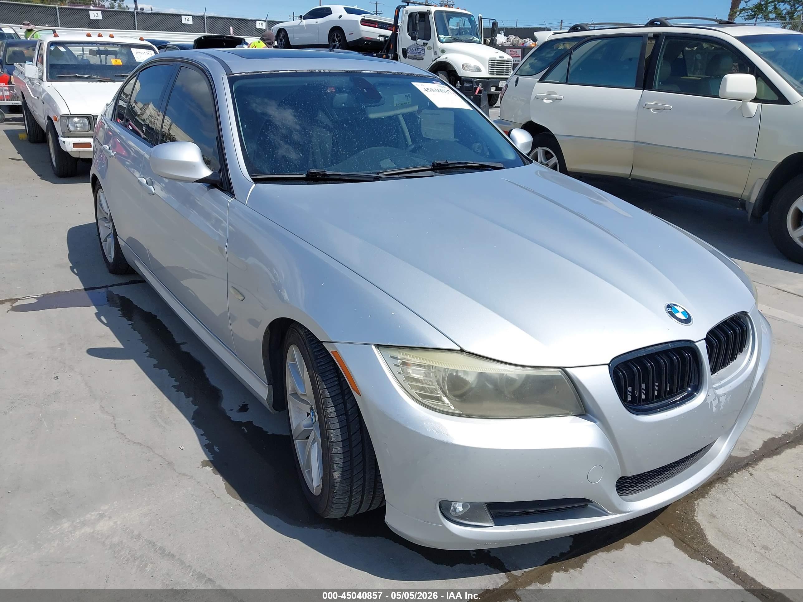 BMW 328I image 6
