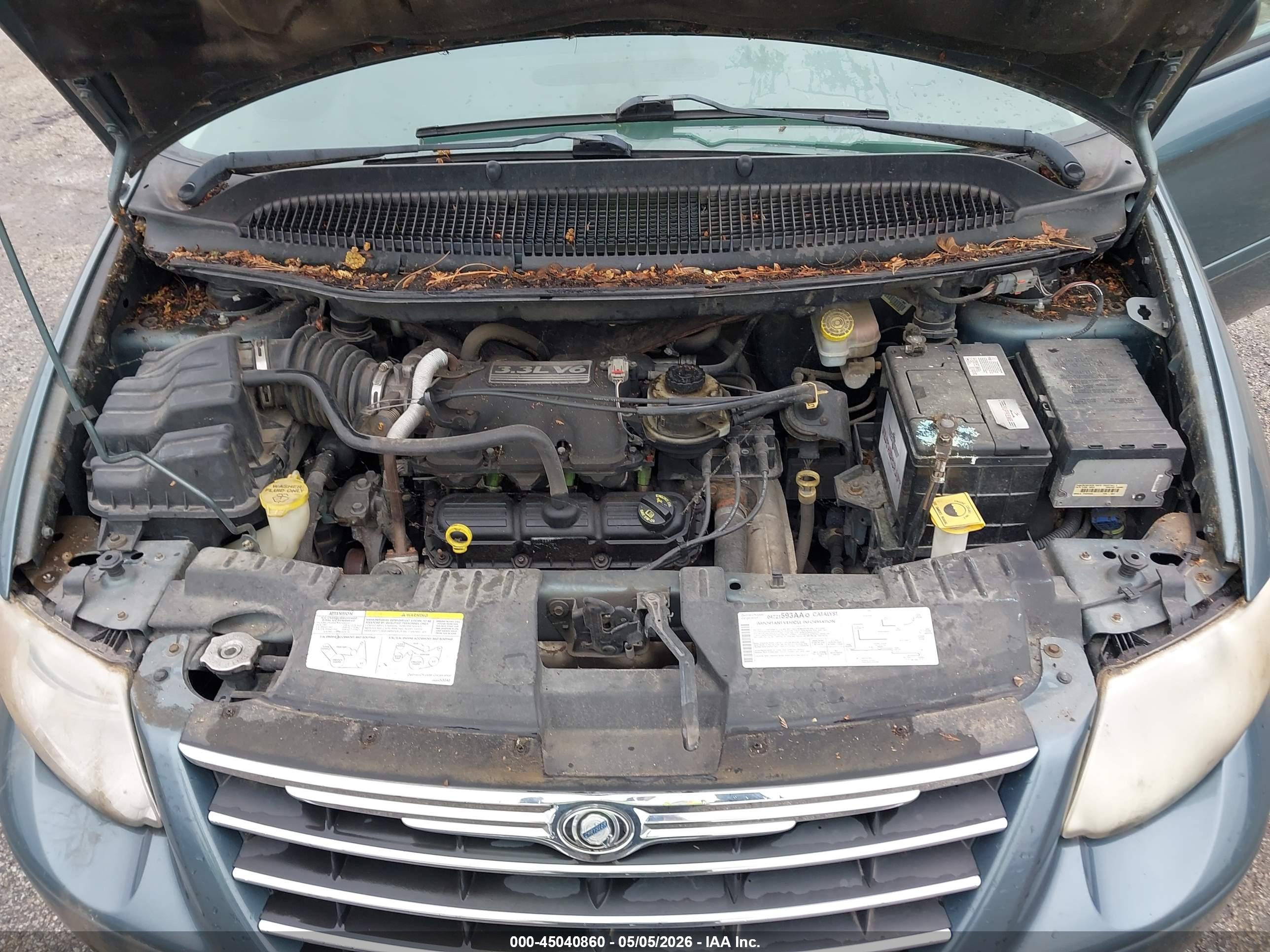 CHRYSLER TOWN image 10