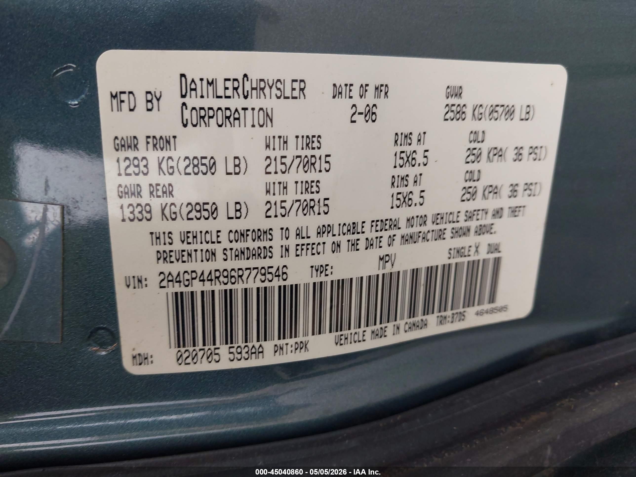 CHRYSLER TOWN image 9