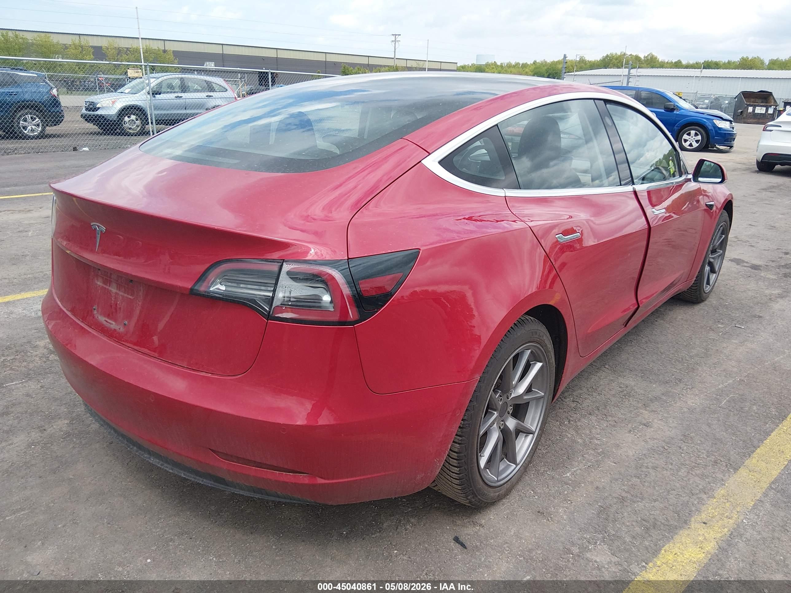 TESLA MODEL image 4