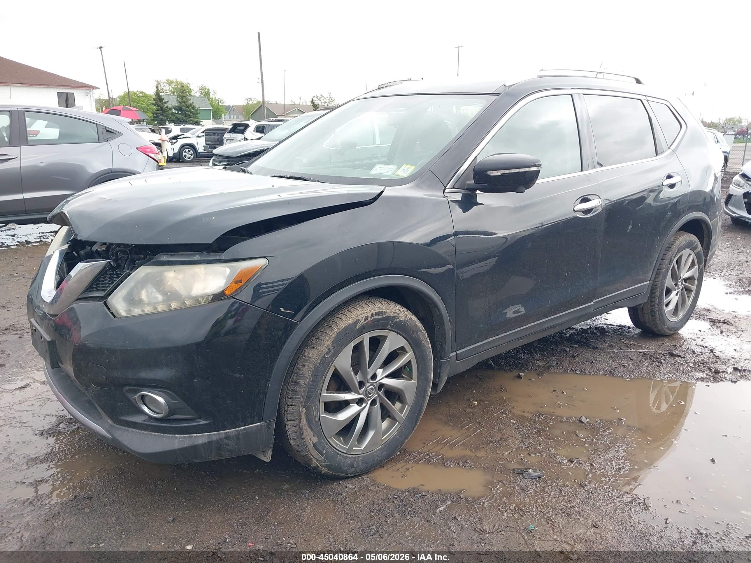 NISSAN ROGUE image 2