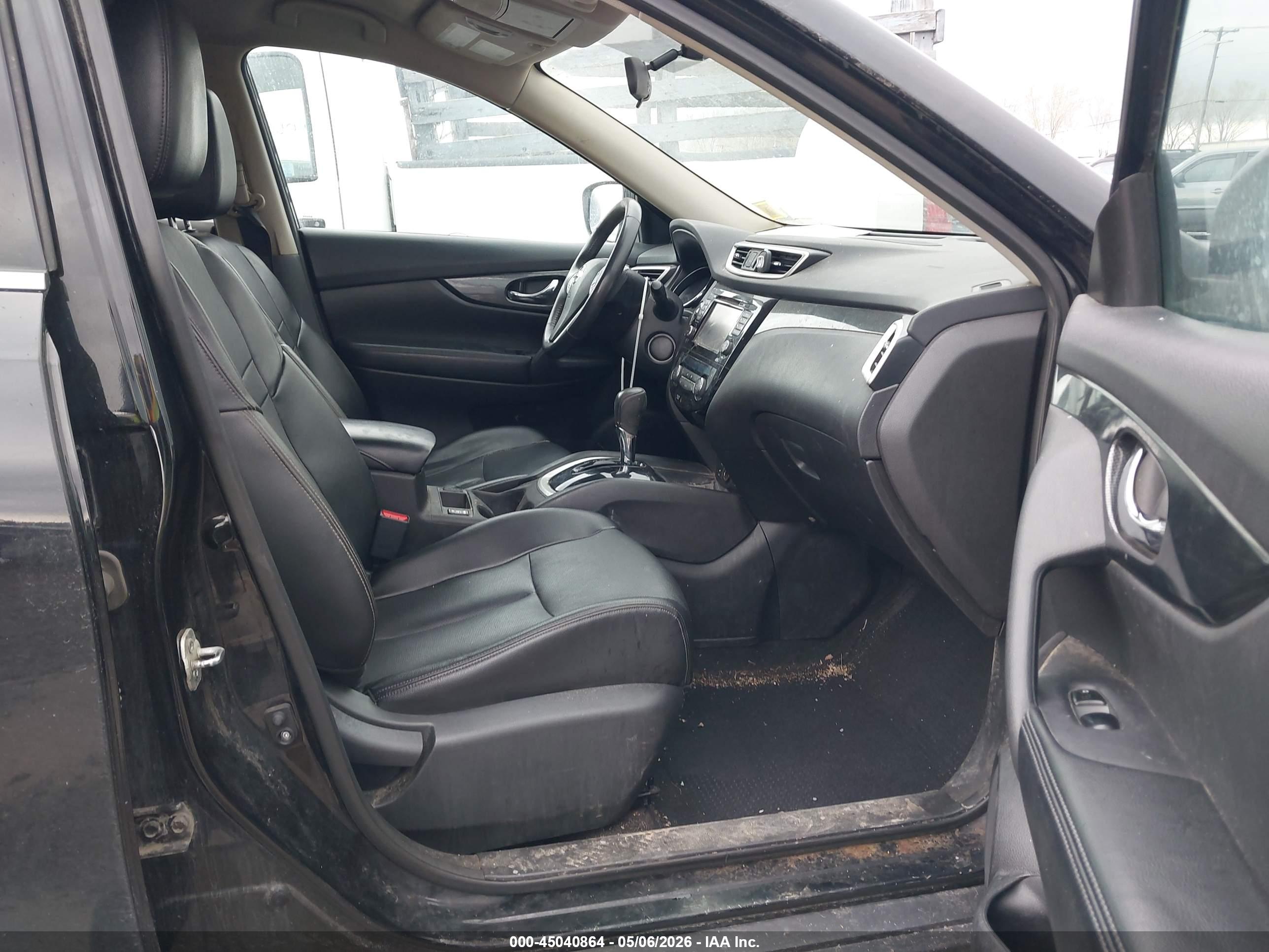 NISSAN ROGUE image 5