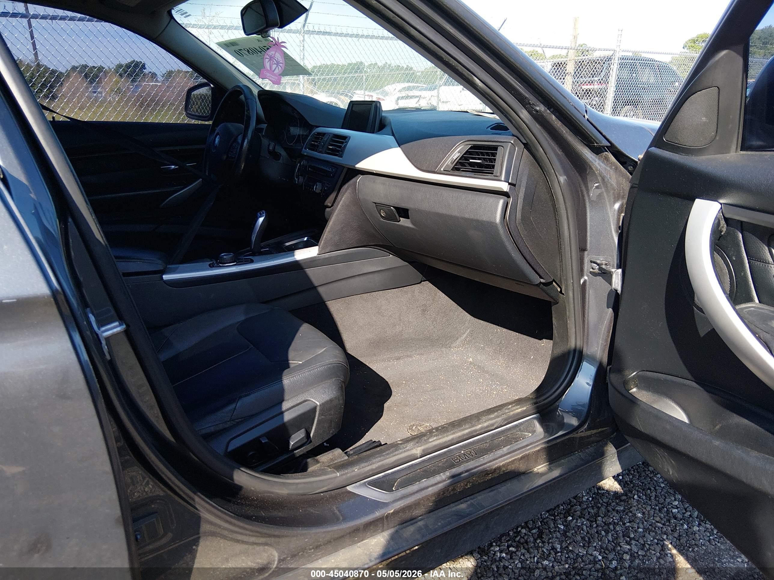 BMW 328I image 5