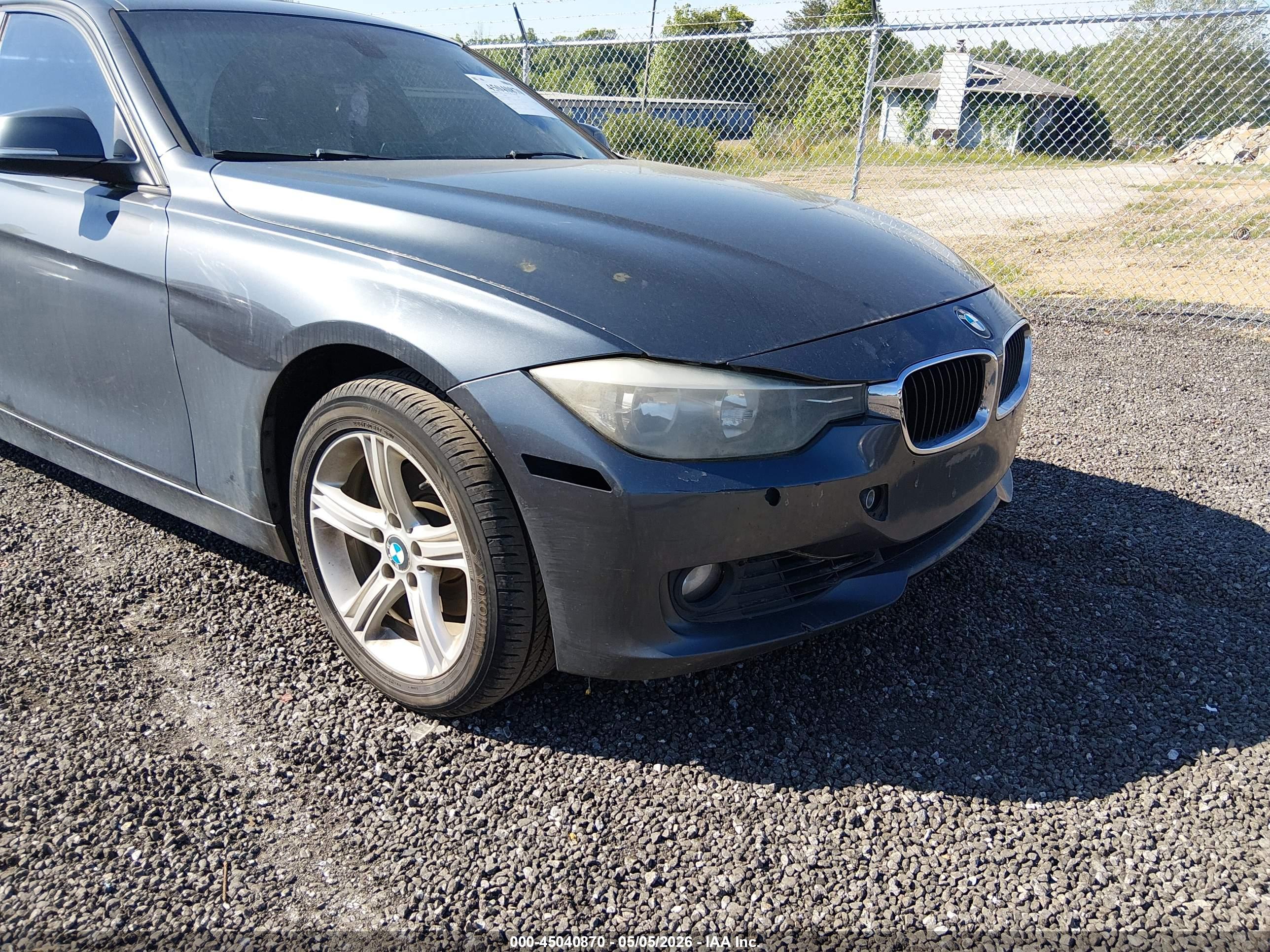 BMW 328I image 6